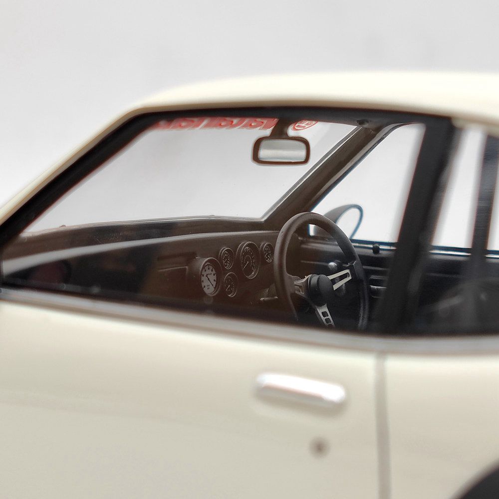 Ignition Model 1/18 Mazda Savanna (S124A) Racing White IG2033 Resin Model Car Toys Gift