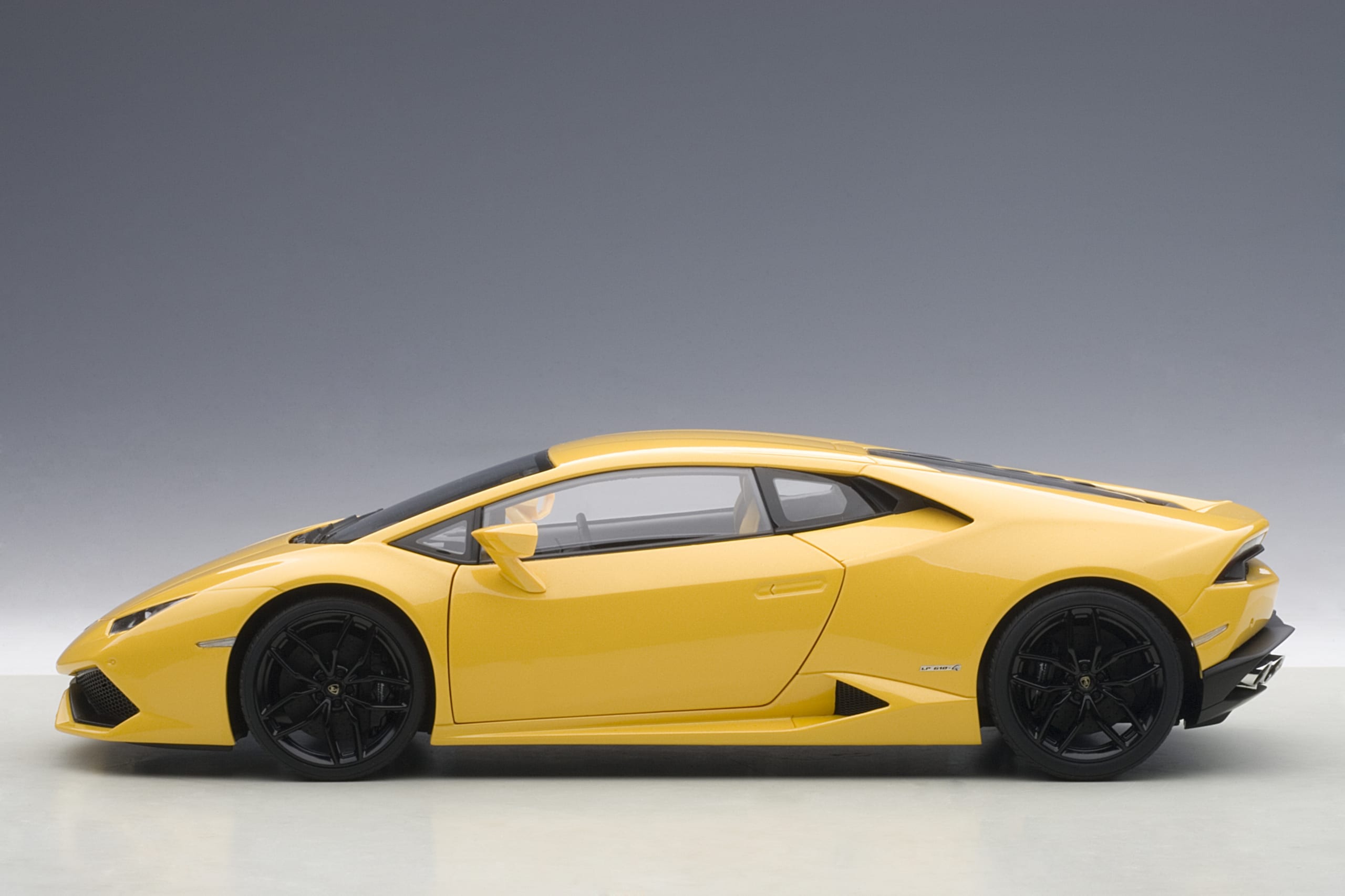 AUTOart 1:18 Lamborghini Huracan LP610-4 (Yellow) 74604