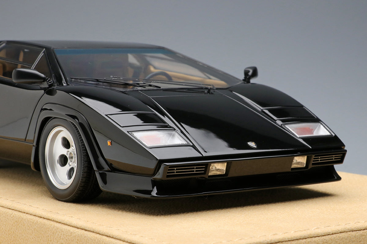 Lamborghini Countach LP5000QV 1985 - black - 1:18