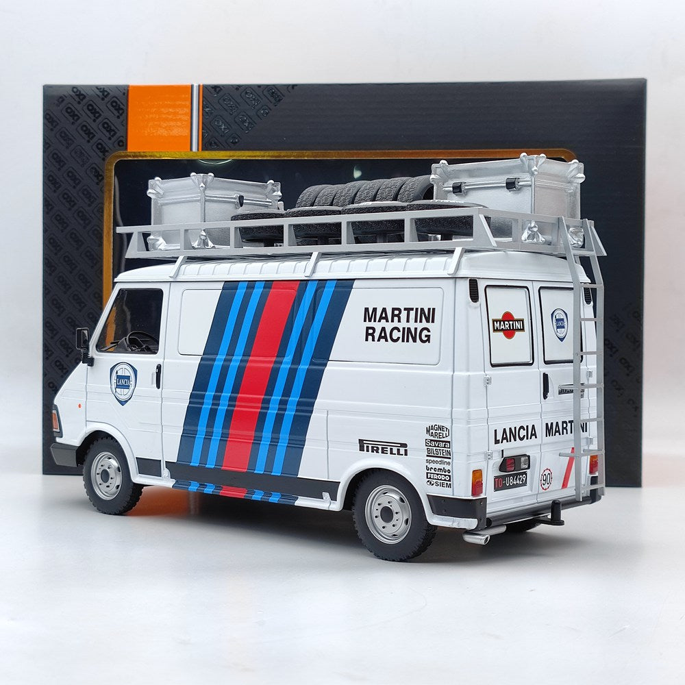 IXO 1:18 FIAT 242-Martini Rally Team(Assistance)1986 18RMC084XE.20 Diecast Model Toys Car Limited Collection White