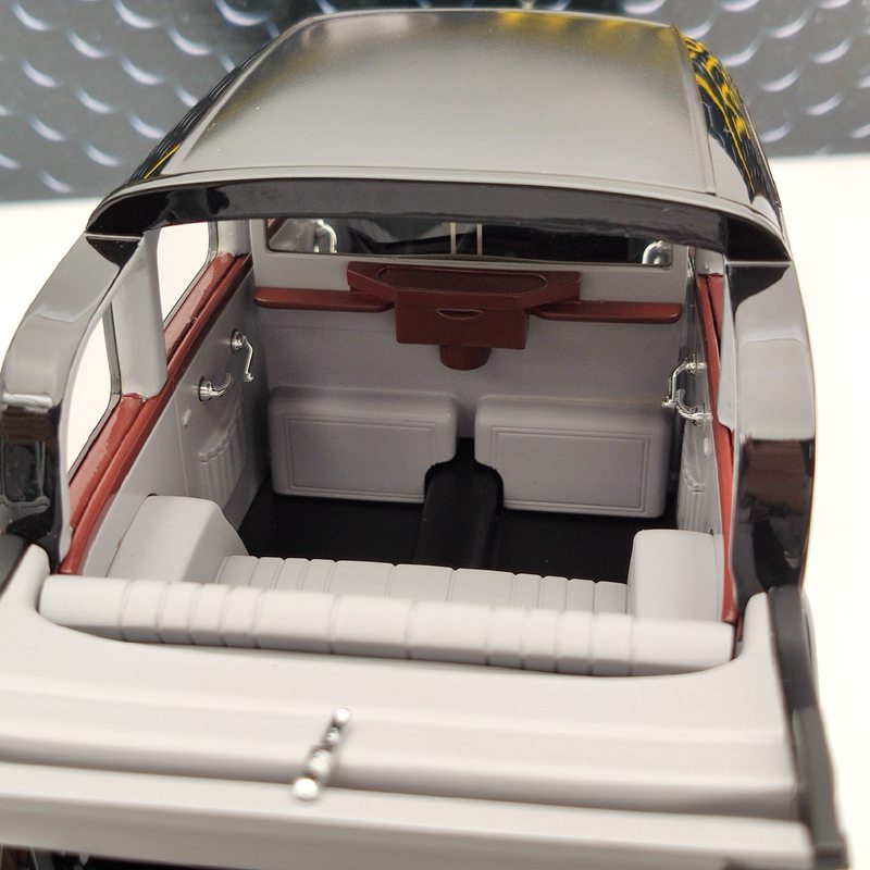 1:18 Triple9 Mercedes-Benz 260D W138 Pullman Landaulet 1936 Black 1800103 Resin Models Limited Edition Auto Toys Car Collection