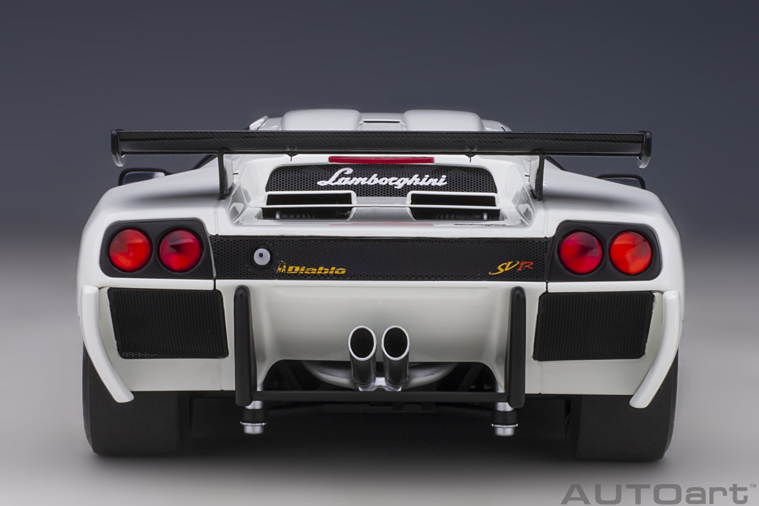 AUTOart 1:18 Lamborghini Diablo SV-R (Impact White) 79149