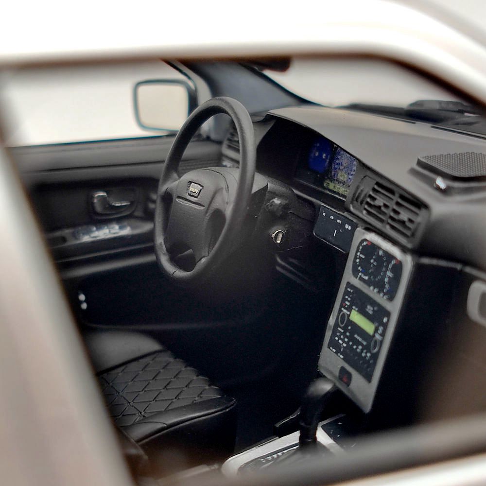 DNA Collectibles 1/18 VOLVO V70 R P80 1998 DNA000155 Model Car Limited Silver Resin Toys Gift