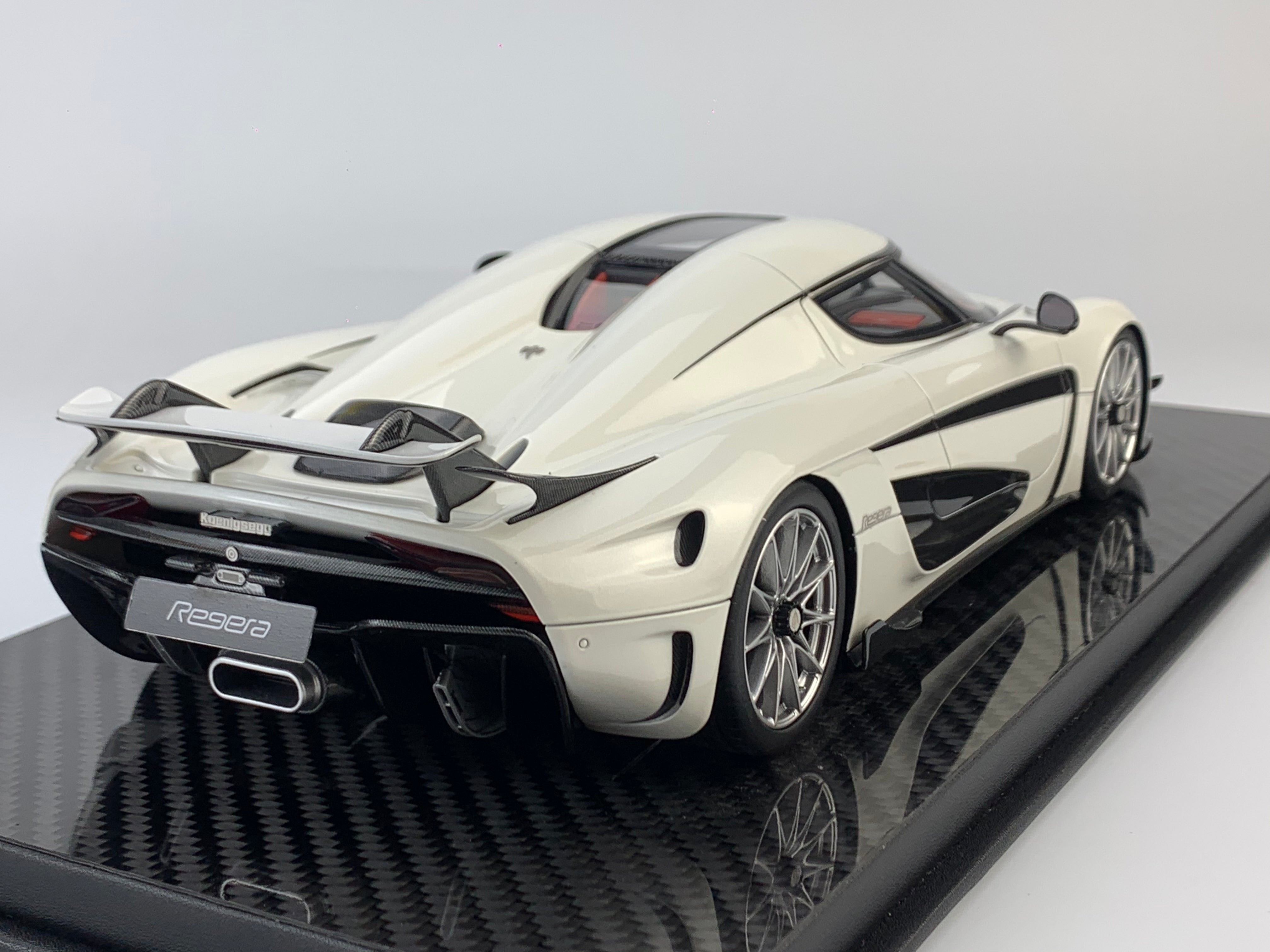 Frontiart 1:18 Koenigsegg Regera Pearl White F071-29