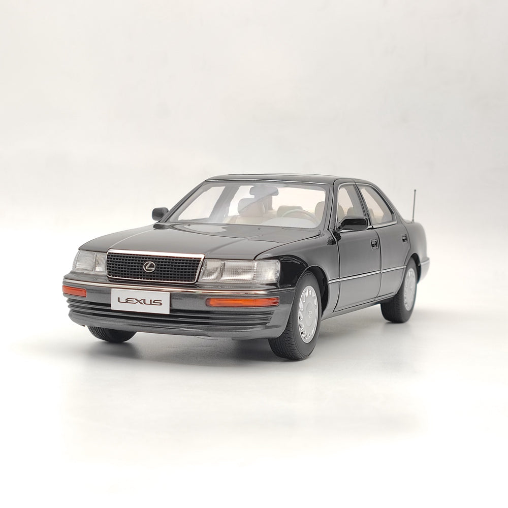 1:18 Toyota Lexus LS400 First Generation Diecast Model Collection Black & Gray