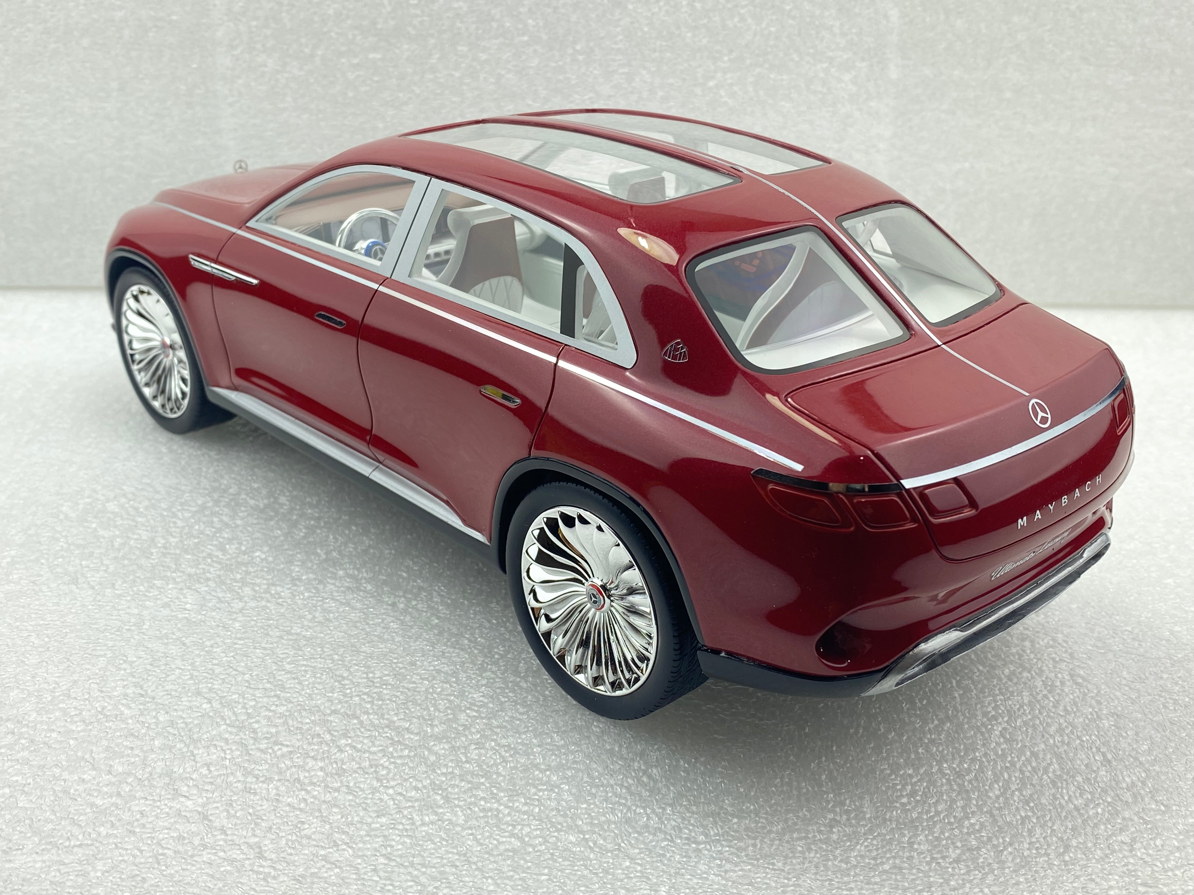 Schuco 1:18 Mercedes-Benz Maybach Ultimate Luxury Red 450018400 (Clearance Final Sale)