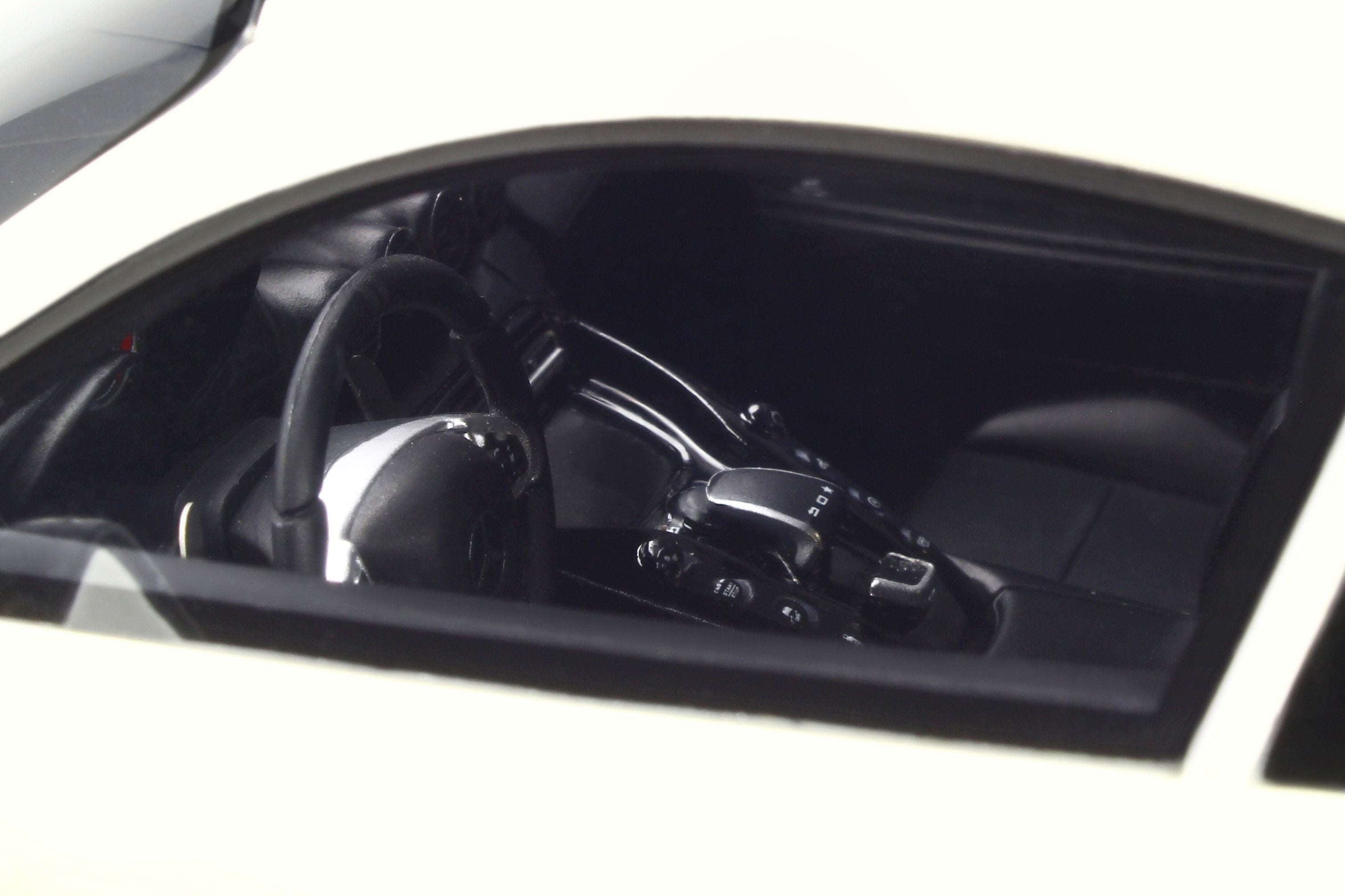 GT Spirit 1:18 Mercedes-Benz GT FAB Design Areion White GT157