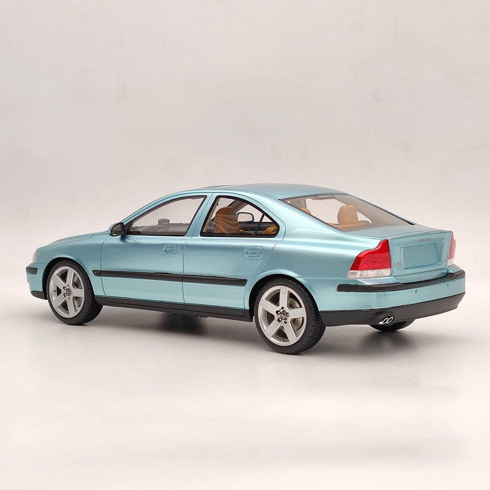 DNA Collectibles 1/18 Volvo S60 R 2003 DNA000104 Resin Model Car Limited Green Toy Gift