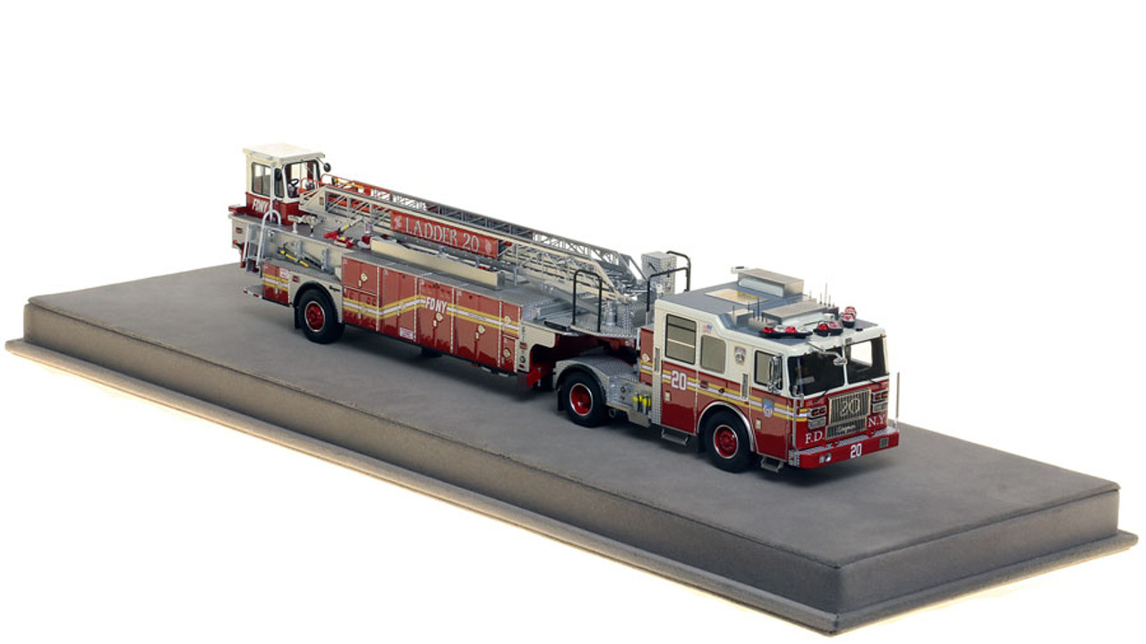 FIRE DEPARTMENT OF NEW YORK LADDER 20 - MANHATTAN