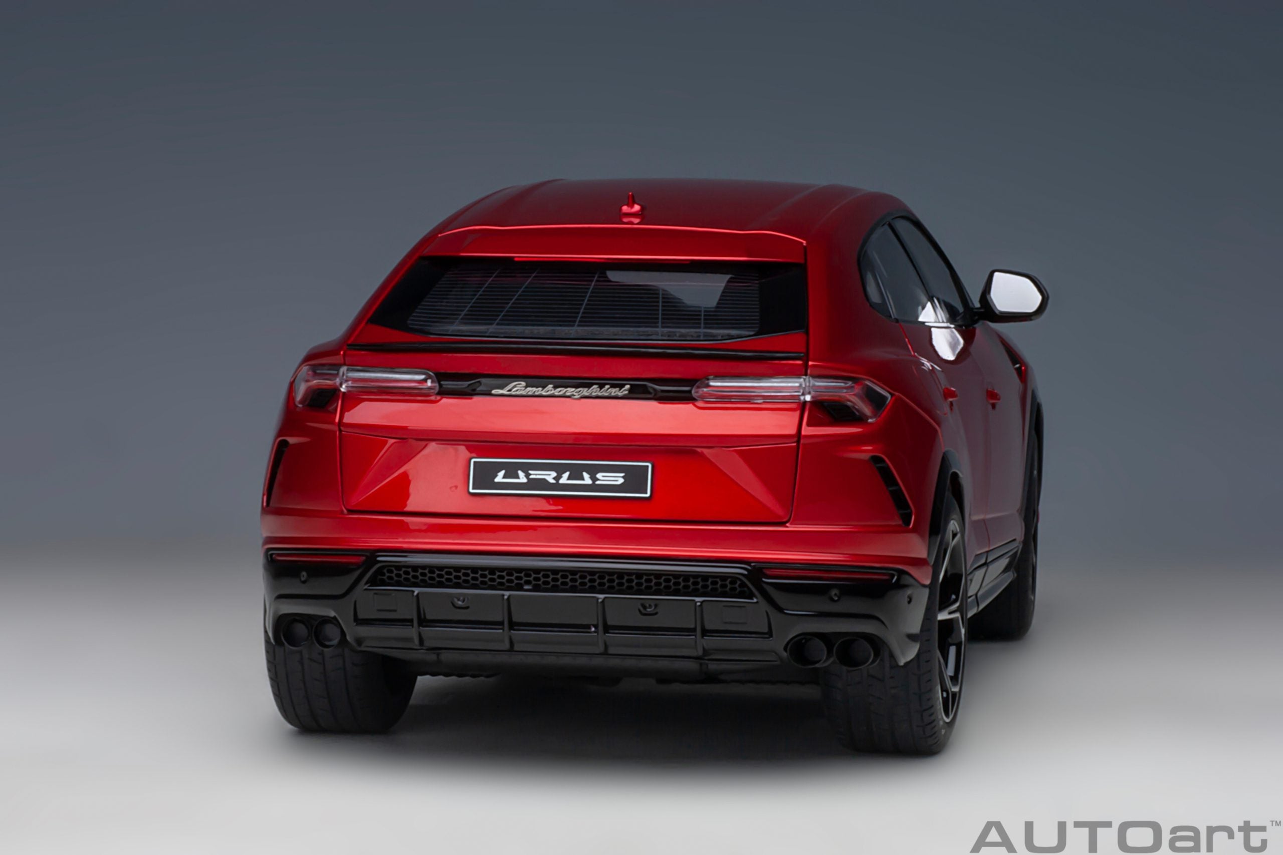 AUTOart 1:18 Lamborghini Urus (Rosso Efesto) 79170