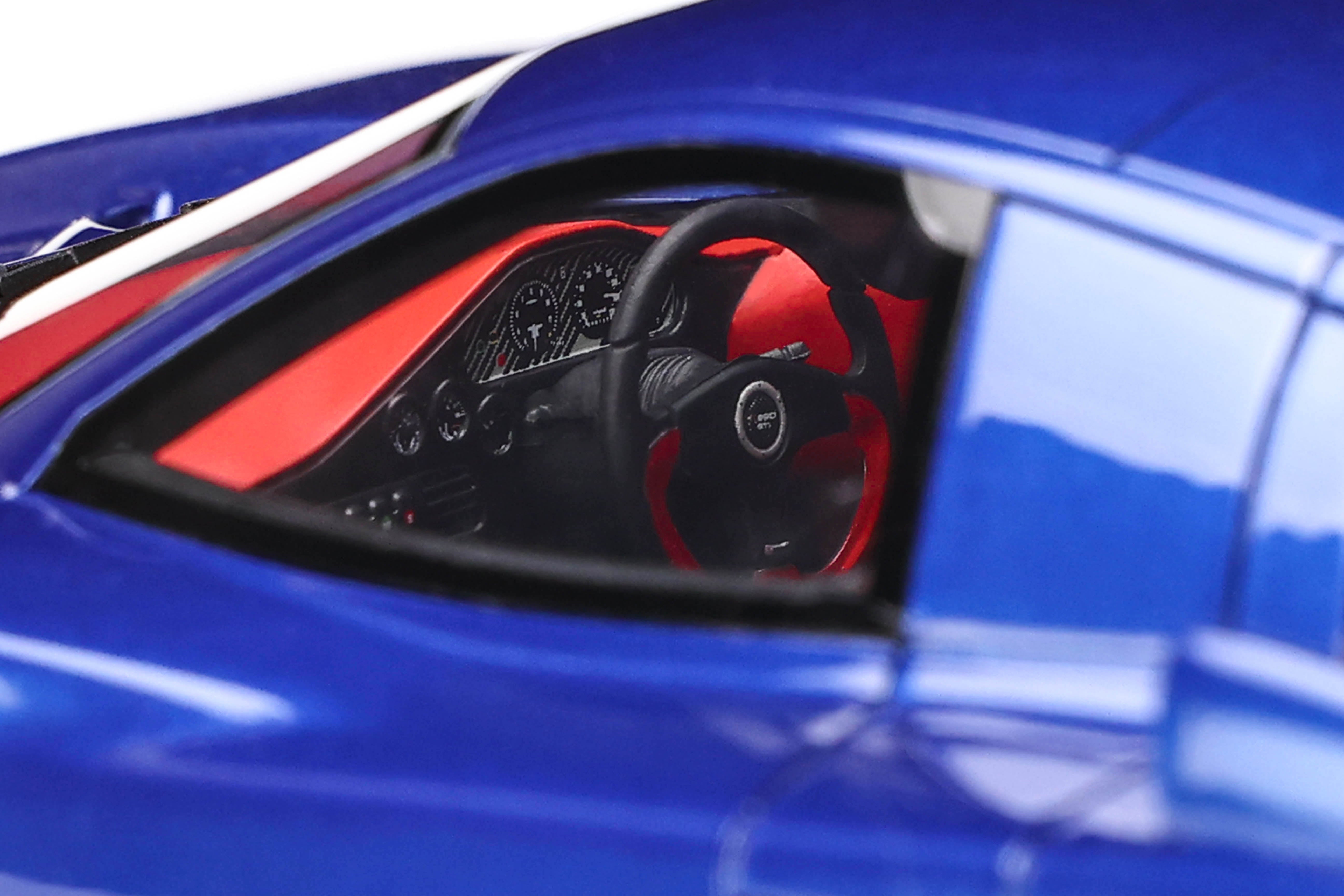 GT Spirit 1:18 Nissan R390 GT1 Road Car 1997 Blue GT403