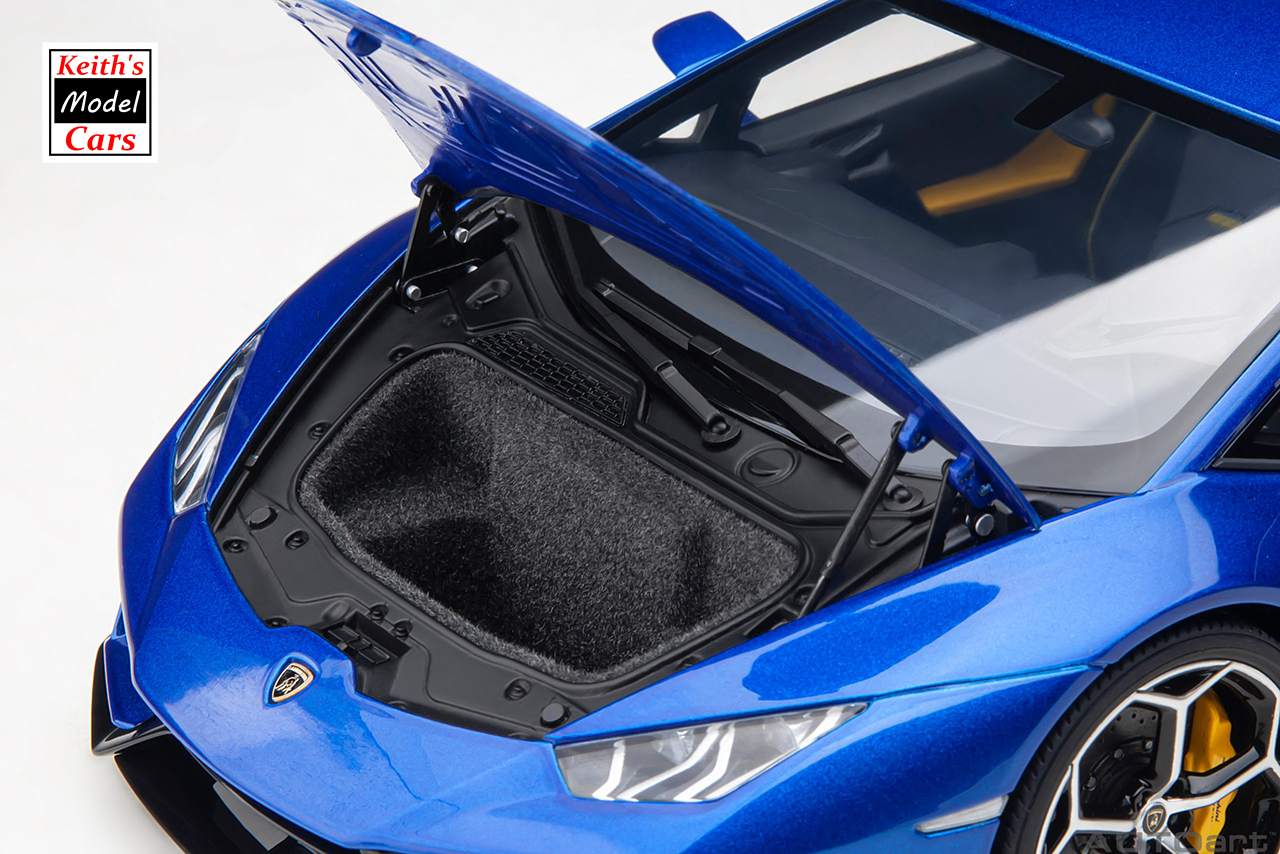 [1/18 Scale] Lamborghini Huracán Evo in Blu Nethuns by AUTOart Models