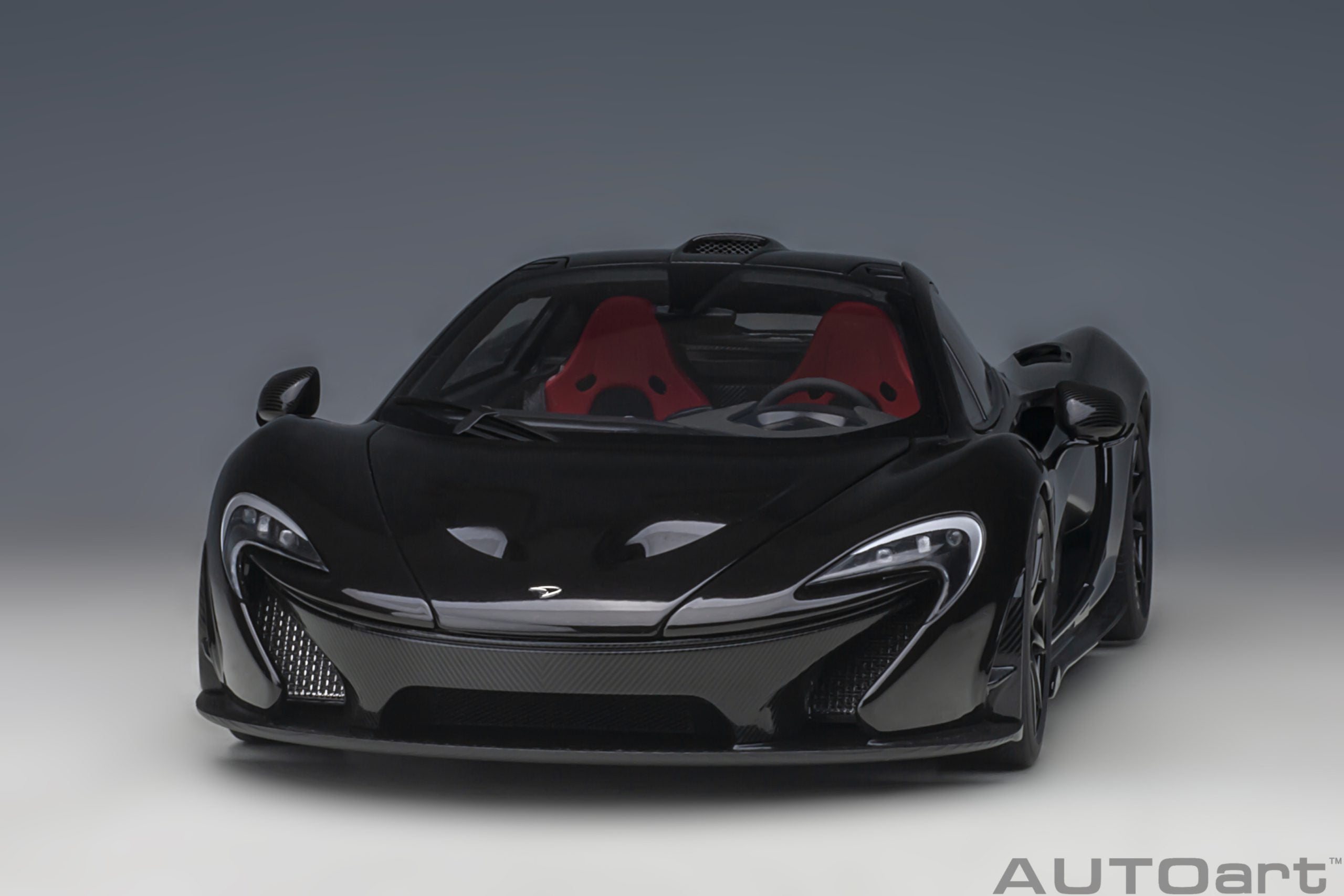 AUTOart 1:18 McLaren P1 (Fire Black) 76065