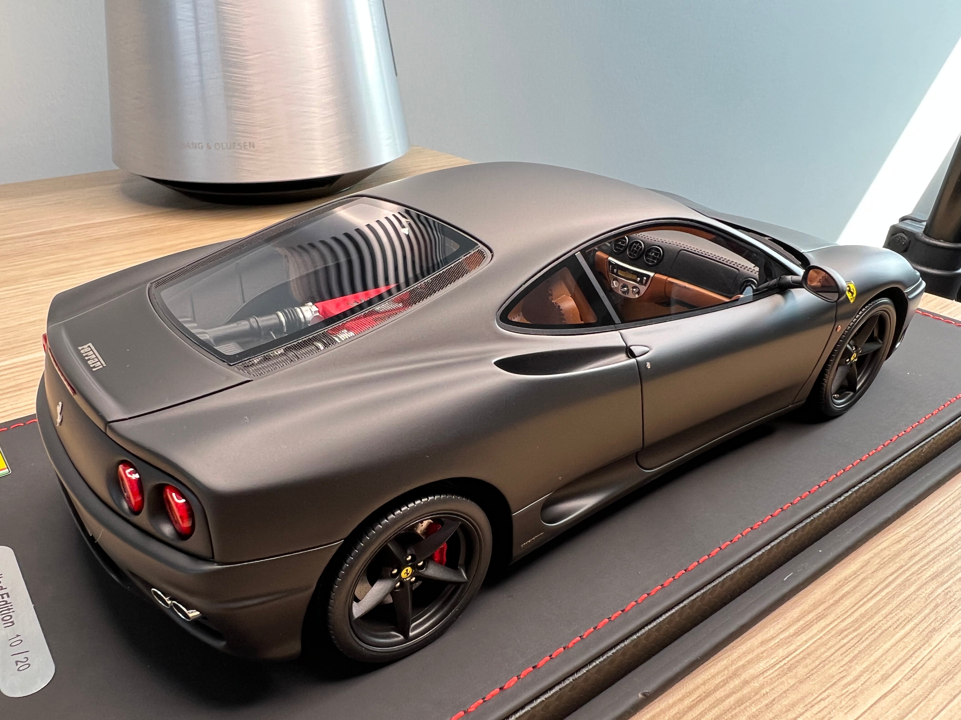 Ferrari 360 Modena - matte black edition - 1:18
