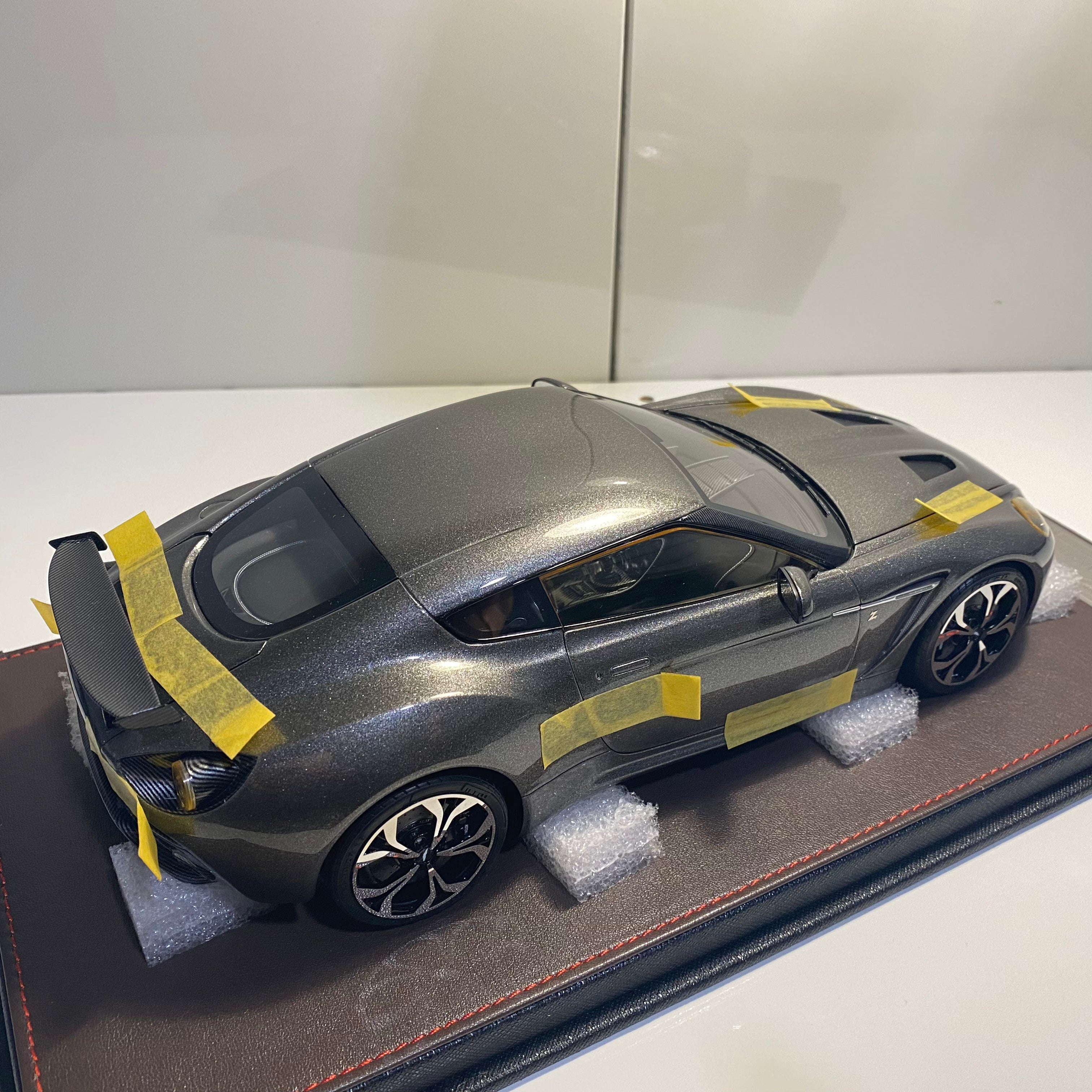 Frontiart 1:18 Aston Martin V12 Zagato Open Iron gray FA009-84