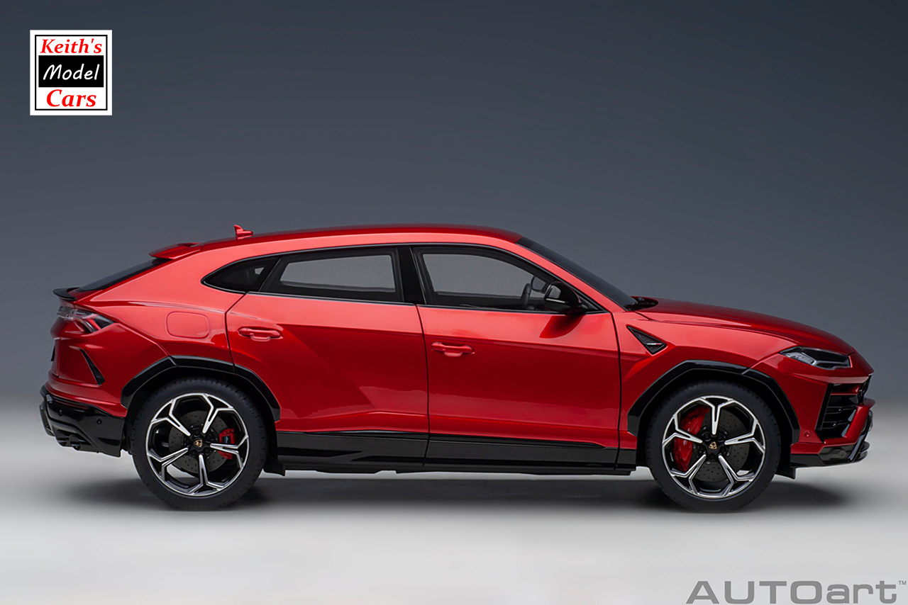 [1/18 Scale] Lamborghini Urus in Rosso Efesto by AUTOart Models