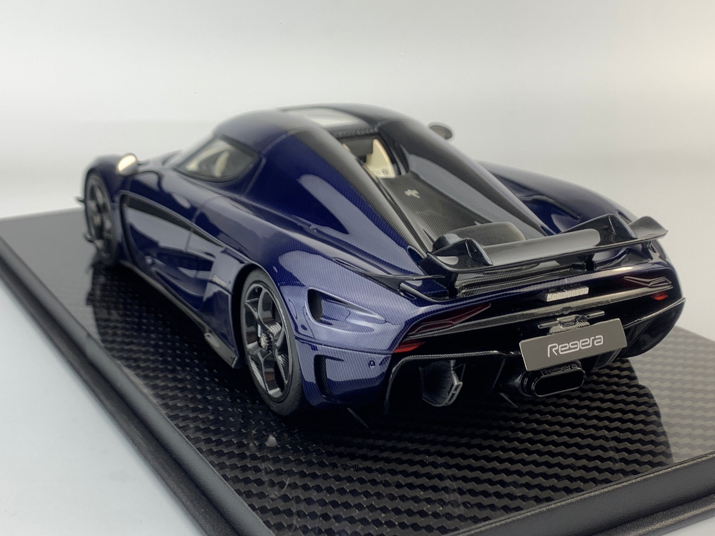 Frontiart 1:18 Koenigsegg Regera DARK BLUE CARBON F071-152