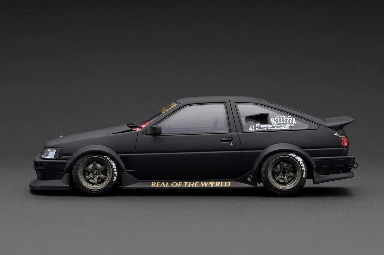 Ignition Model 1:18 Toyota Sprinter Trueno 3Dr GT Apex (AE86) White & Black