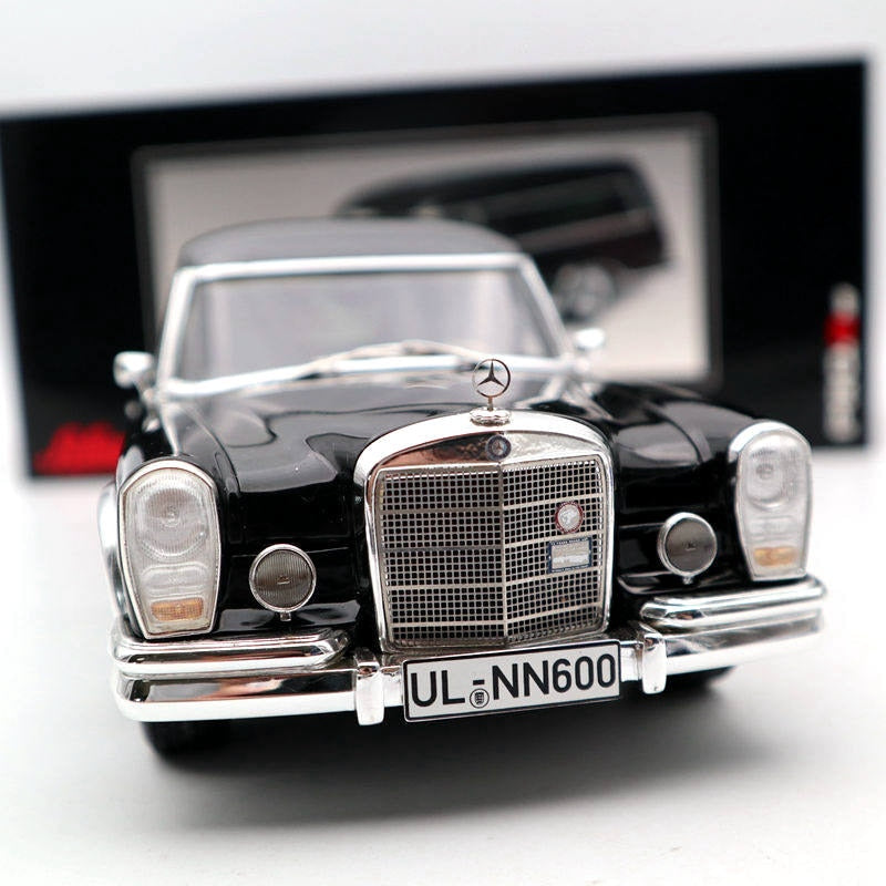 SCHUCO 1:18 Mercedes-Benz 600  1965 CARRO FUNEBRE Resin Toys Car Models Black Auto GIfts Collection
