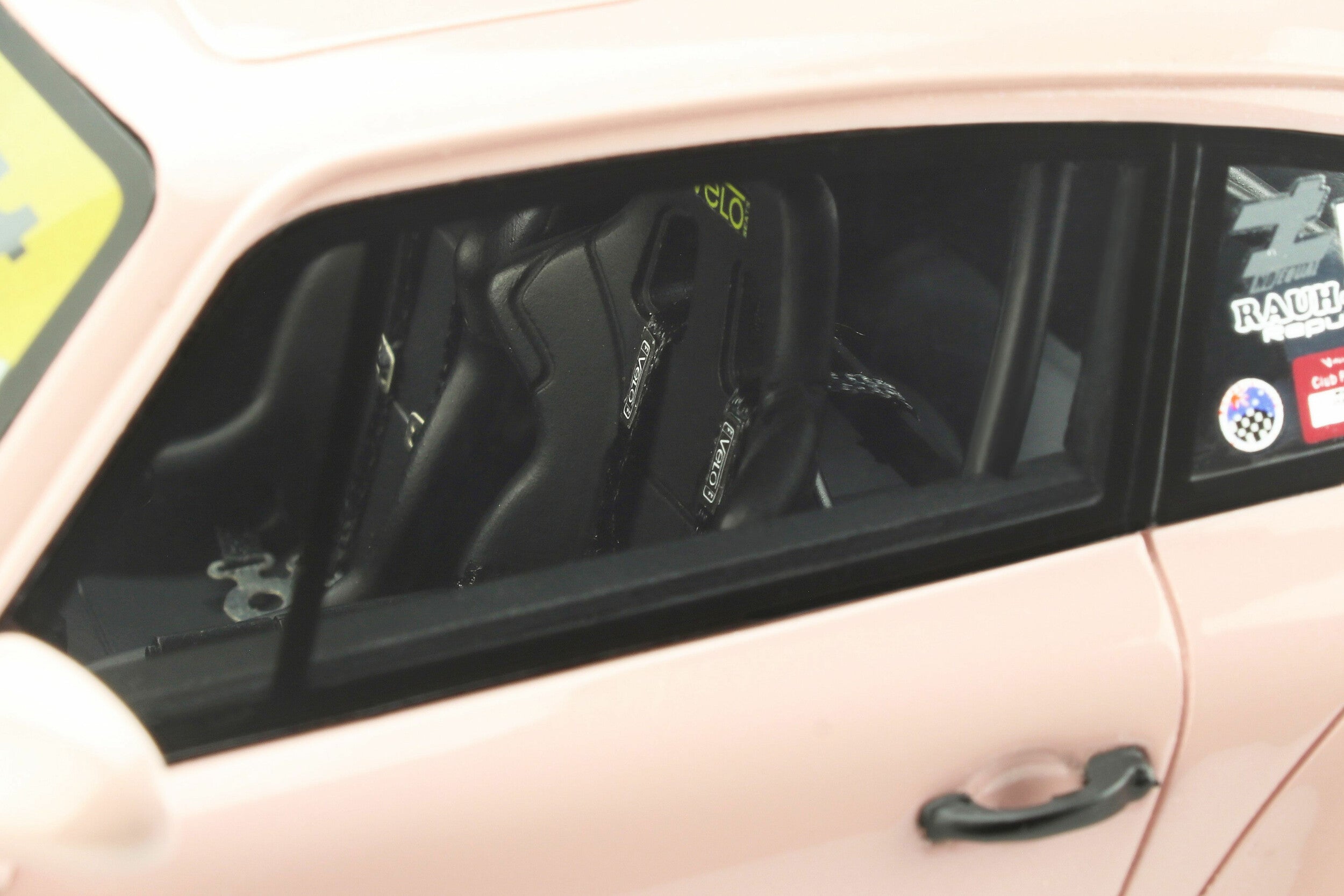 GT Spirit 1:18 Porsche RWB Southern Cross Edition in Pink