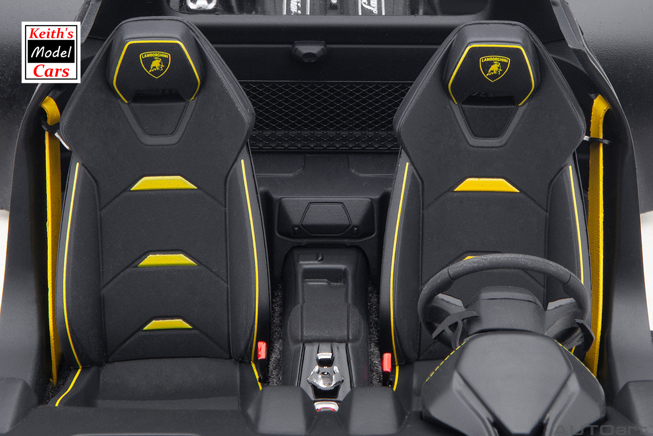 [1/18 Scale] Lamborghini Huracán Evo in Blu Glauco by AUTOart Models