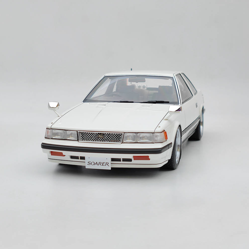 Ignition Model 1:18 Scale Toyota Soarer 2800GT Z10 IG1373 Resin Car Model Limited White Toy Gift