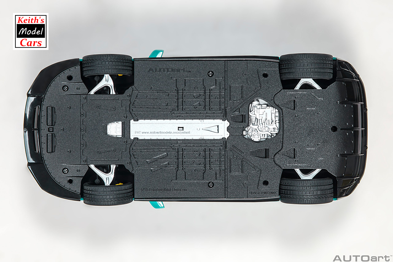 [1/18 Scale] Lamborghini Huracán Evo in Blu Glauco by AUTOart Models