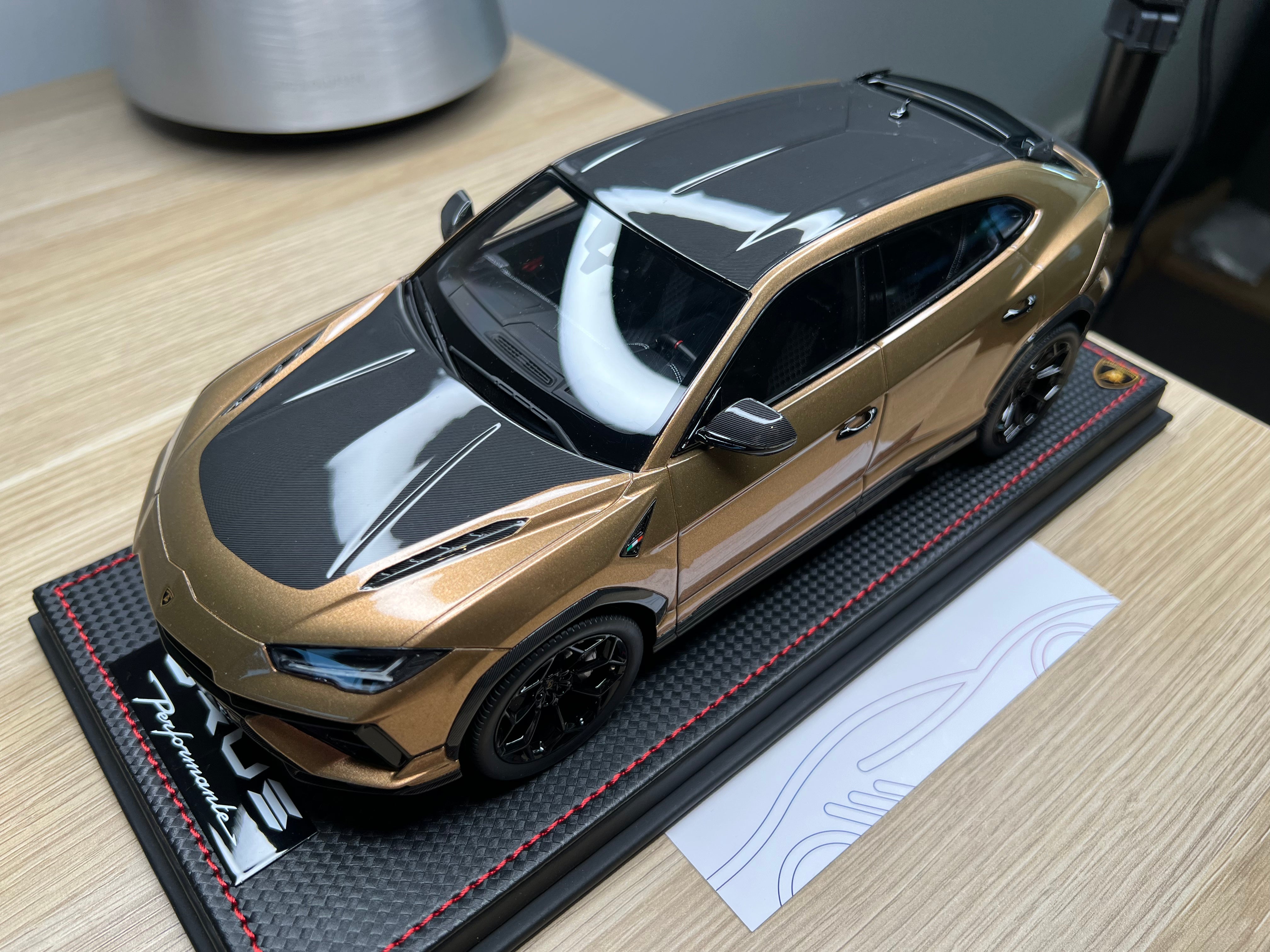 Lamborghini Urus Performante - Bronzo Hypnos LE49 - 1:18