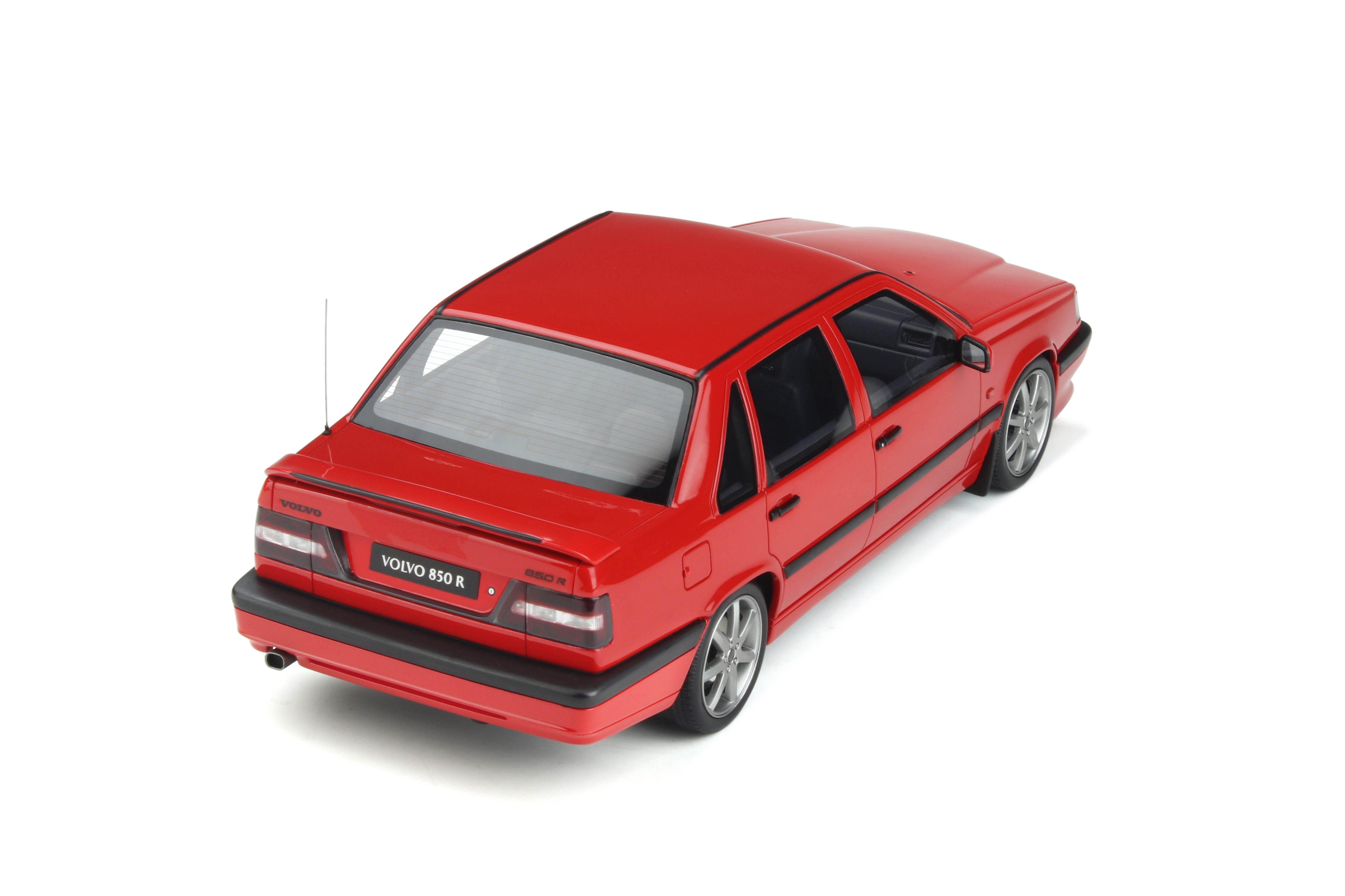 OTTO 1:18 1996 Volvo 850 R Sedan Red OT427