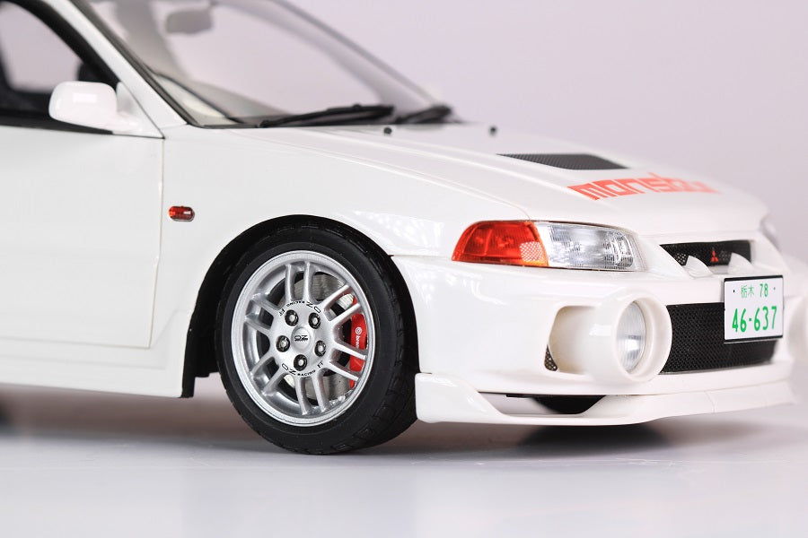*PREORDER* Pop Race 1/18 Mitsubishi Lancer EVO IV in White