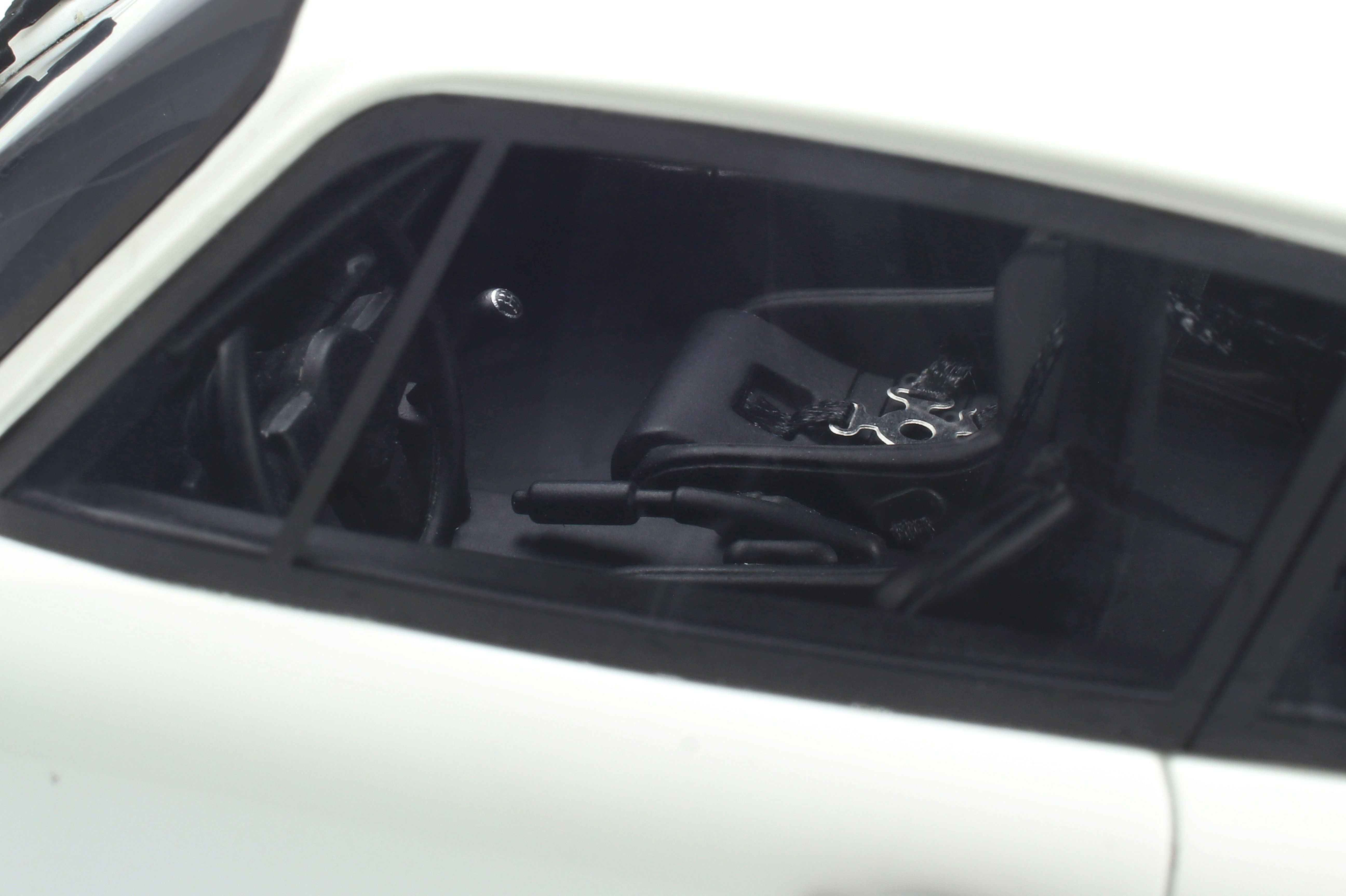 GT Spirit 1:18 Porsche 911 930 SC RS GT320