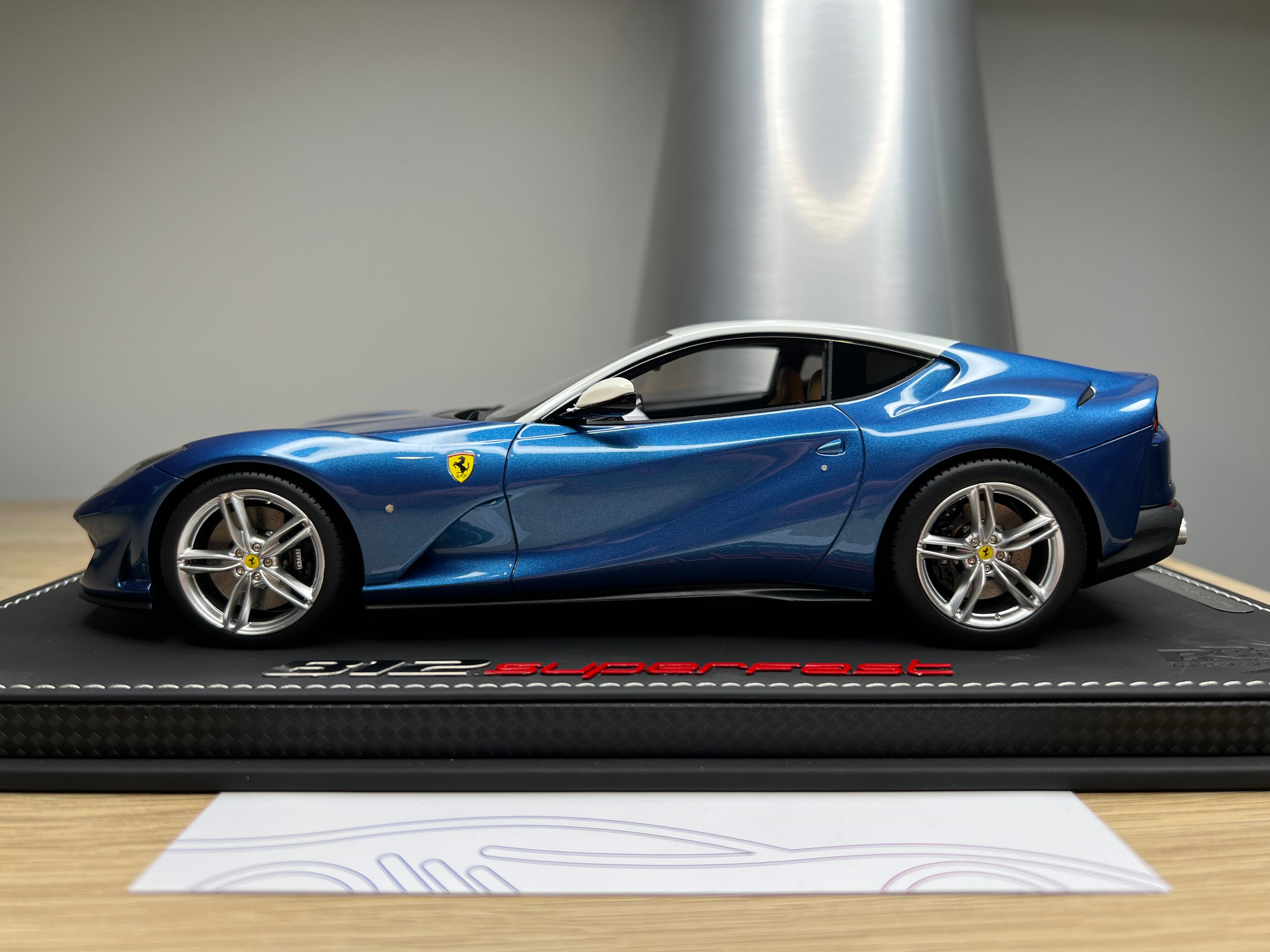 Ferrari 812 Superfast - Tailor Made - 1:18