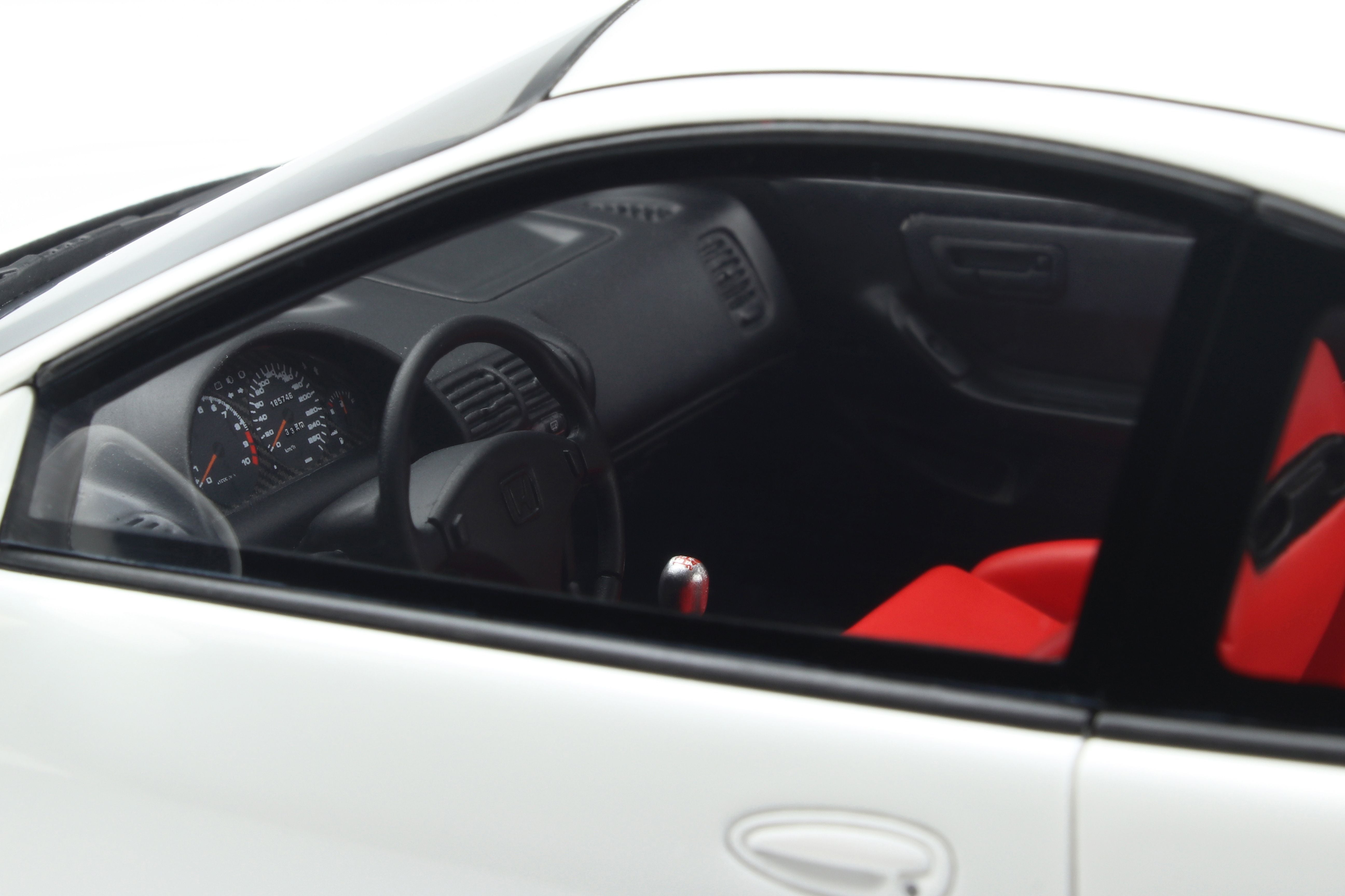 OTTO 1:18 Honda Integra DC2 Euro Spec 1997 OT974