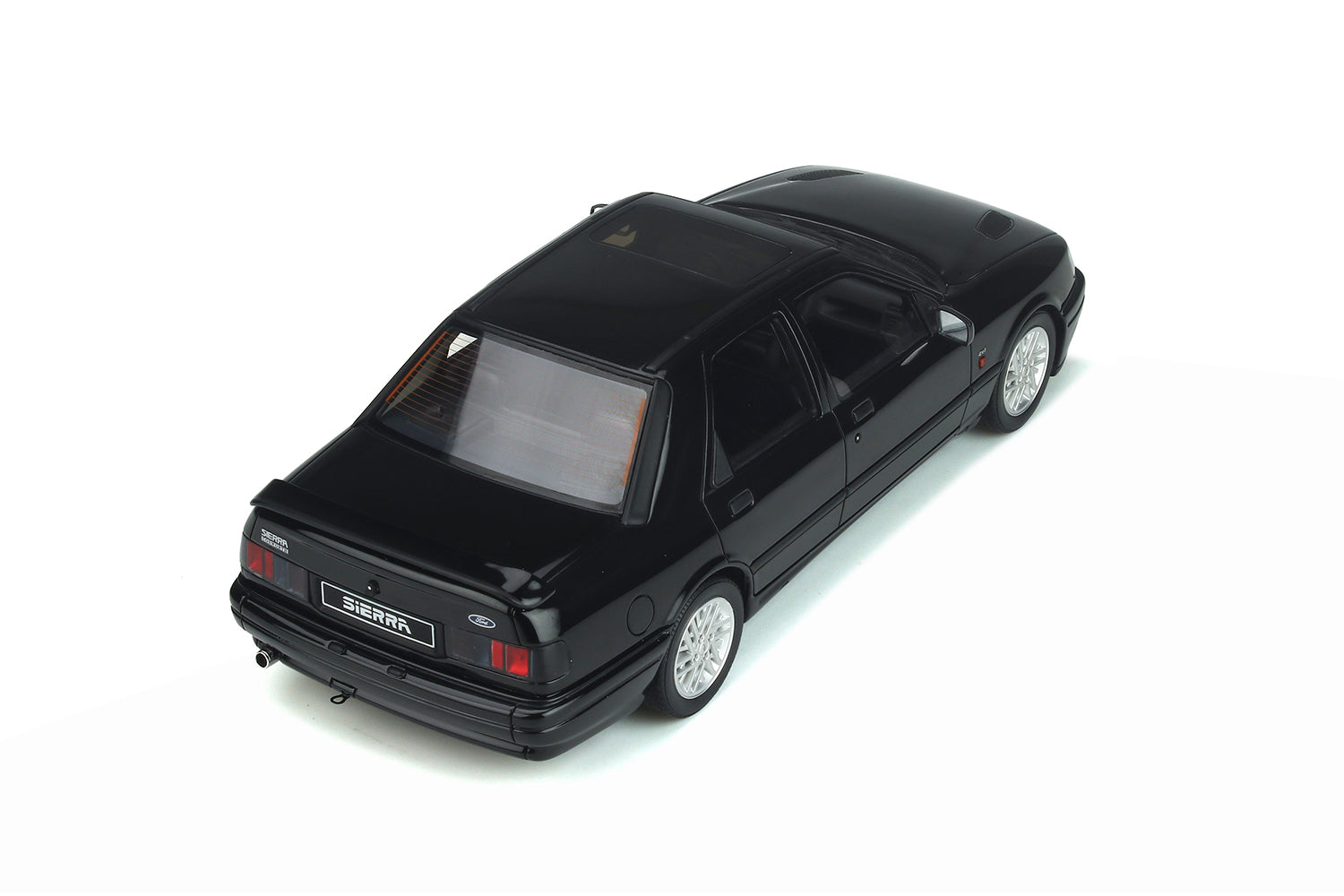 OTTO 1:18 1992 Ford Sierra 4x4 Cosworth Black Brasilia OT854