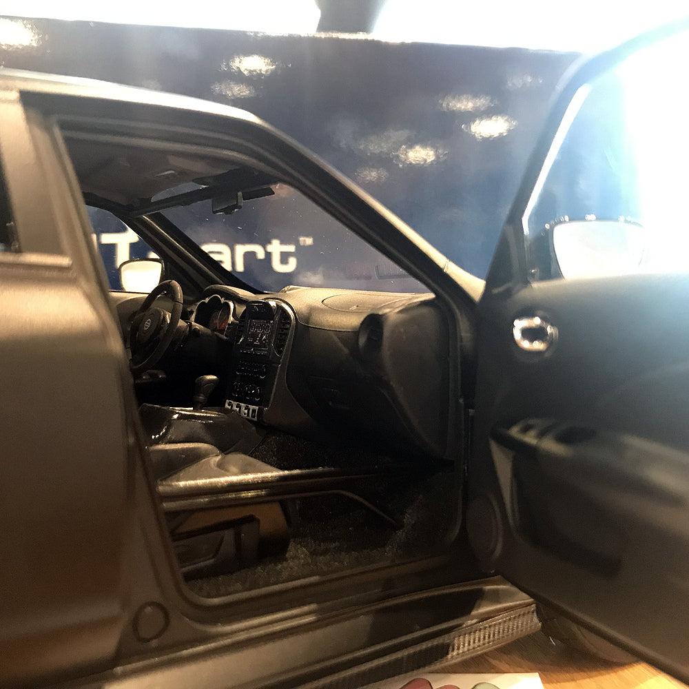 AUTOart 1:18 Nissan Juke-R 2.0 (Matt Black) 77458