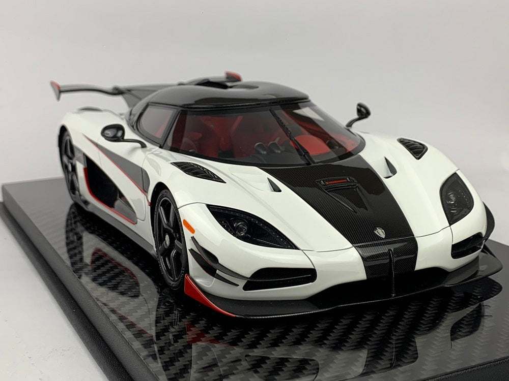 Frontiart 1:18 Koenigsegg Agera RS Pearl White F089-29