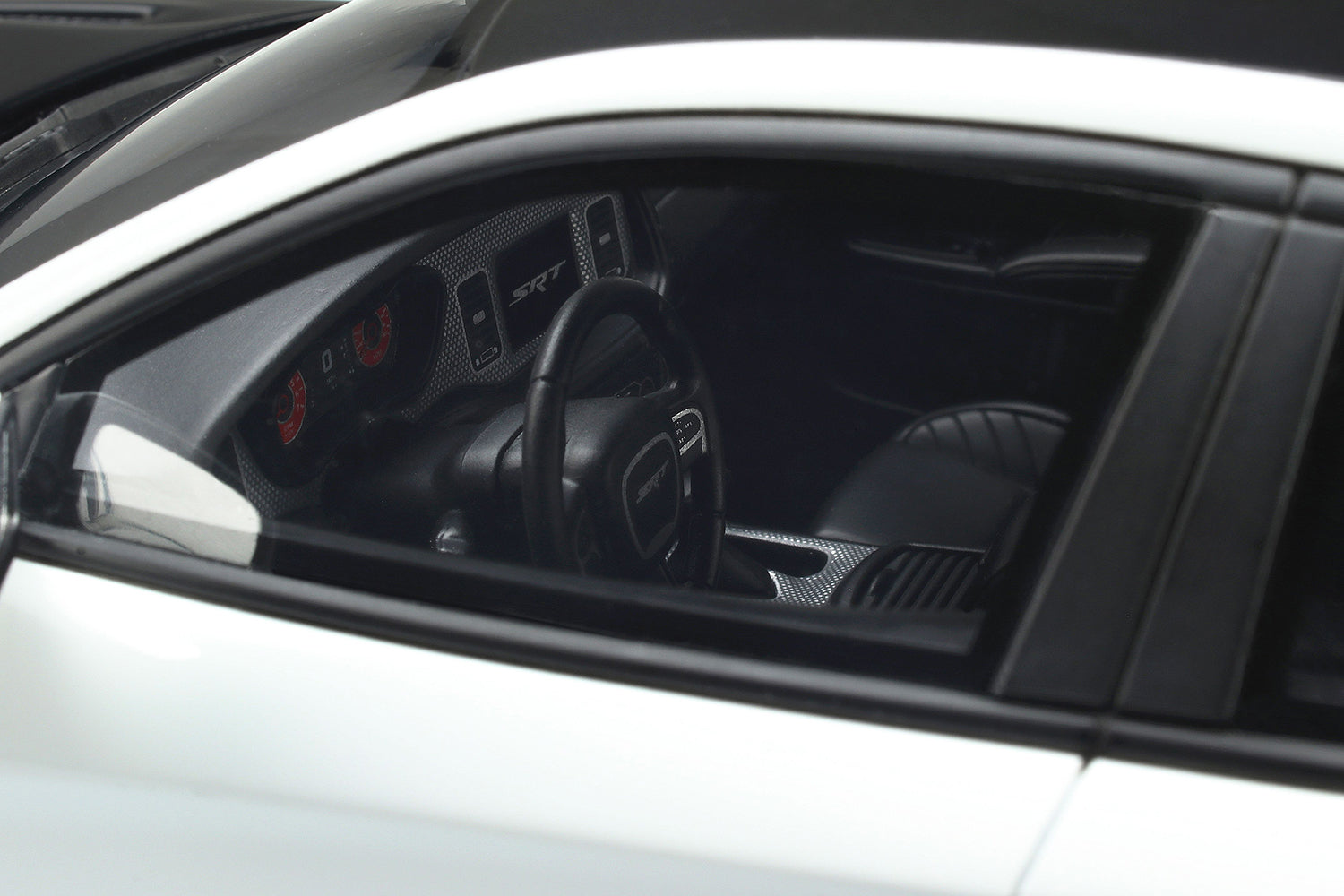 GT Spirit 1:18 2021 Dodge Charger SRT Hellcat Redeye White Knuckle GT357