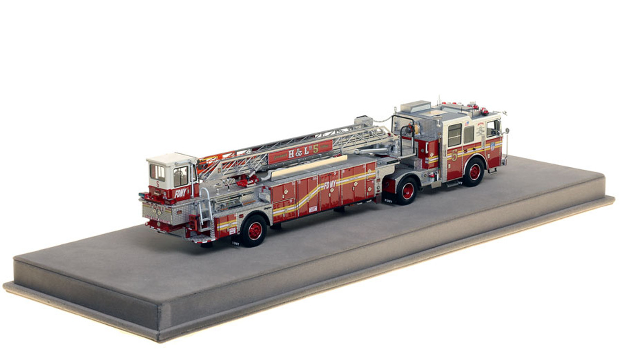 FIRE DEPARTMENT OF NEW YORK LADDER 5 - MANHATTAN