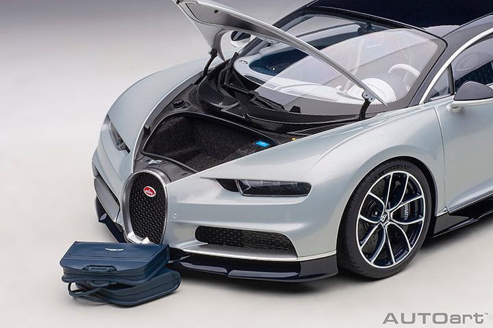 BUGATTI CHIRON 2017 (GLACIER WHITE/ATLANTIC BLUE)