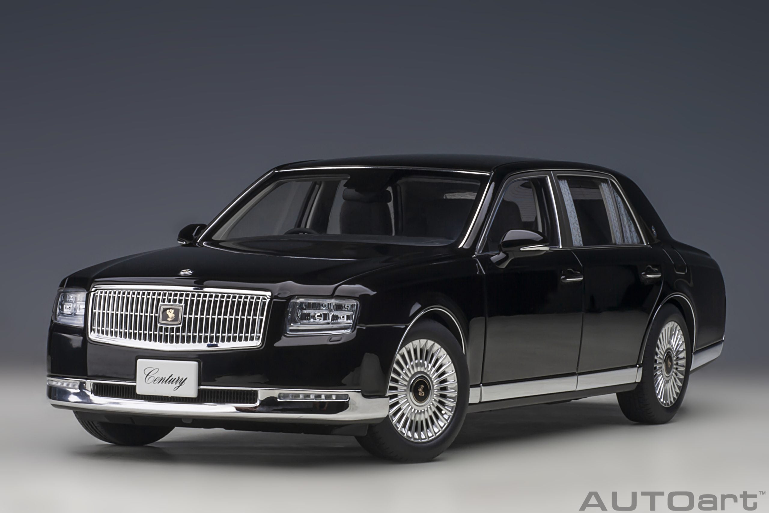 AUTOart 1:18 Toyota Century with curtains (Black) 78765