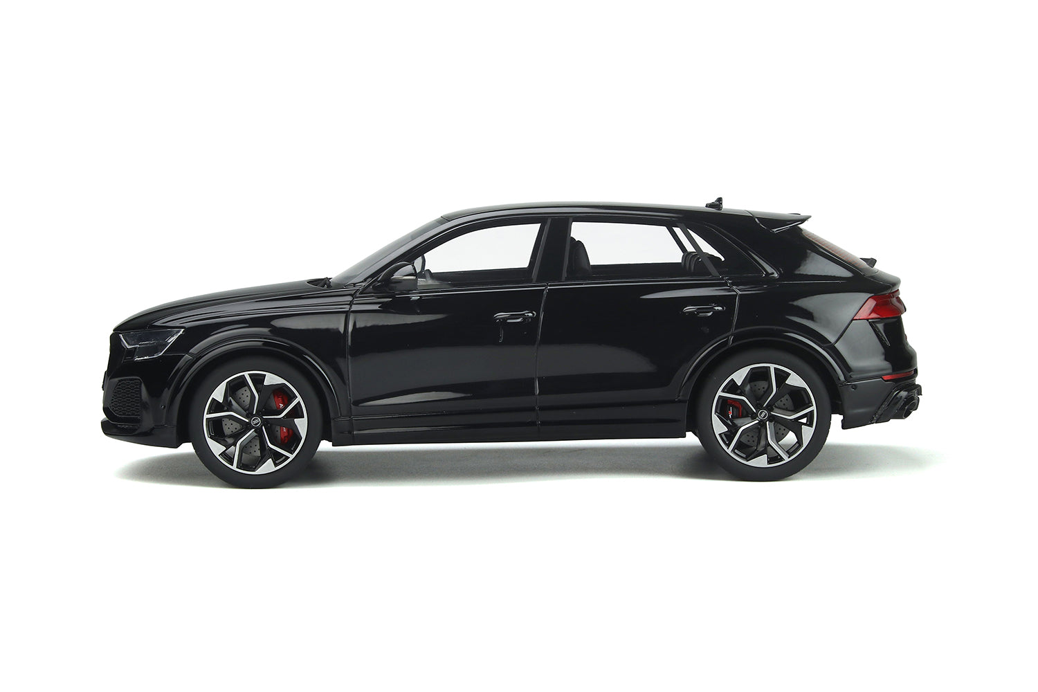 GT Spirit 1:18 2020 Audi RS Q8 Night black GT305