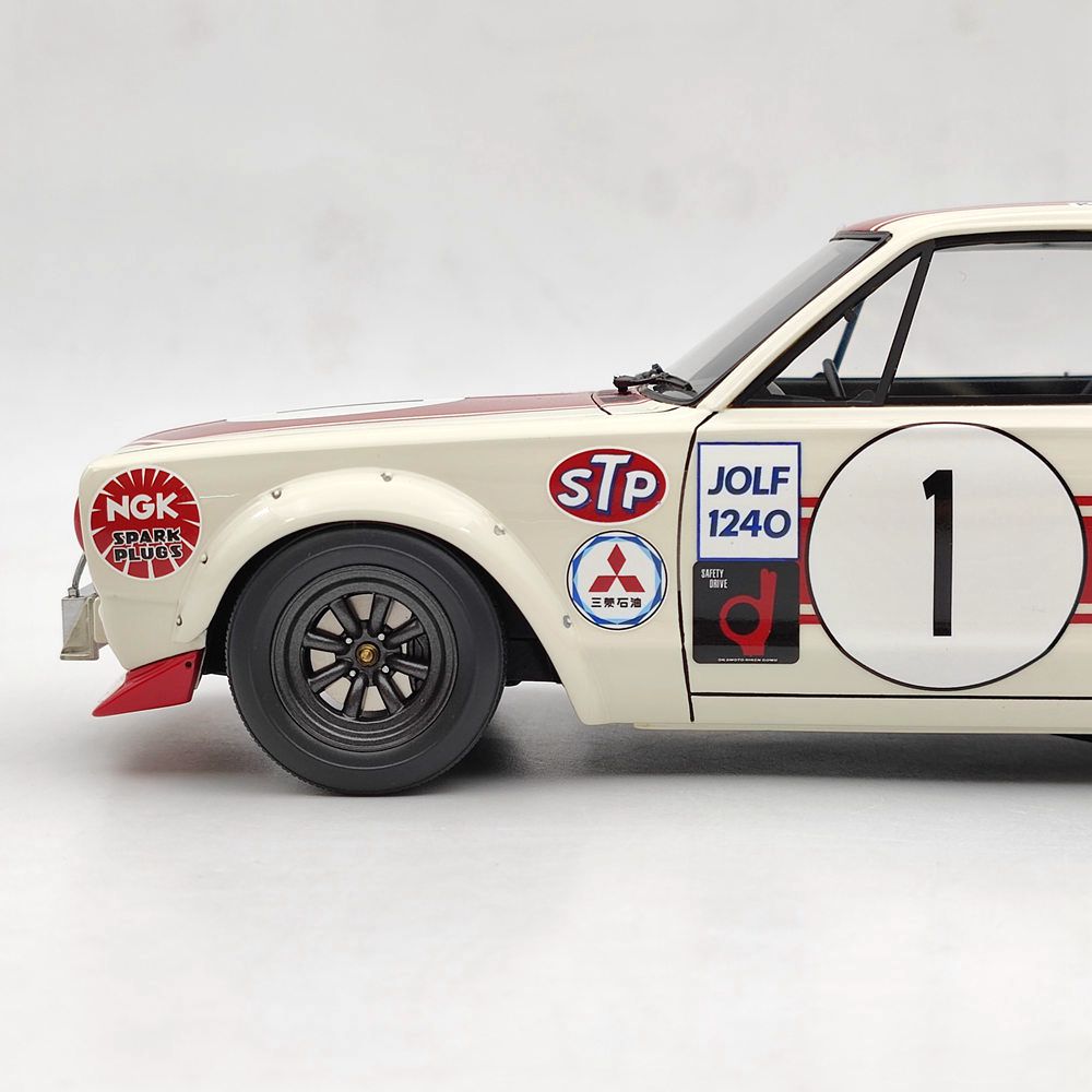 Ignition Model 1:18 IG2017 Nissan Skyline 2000 GT-R (KPGC10) #01 1971 Resin Toys Car Gift
