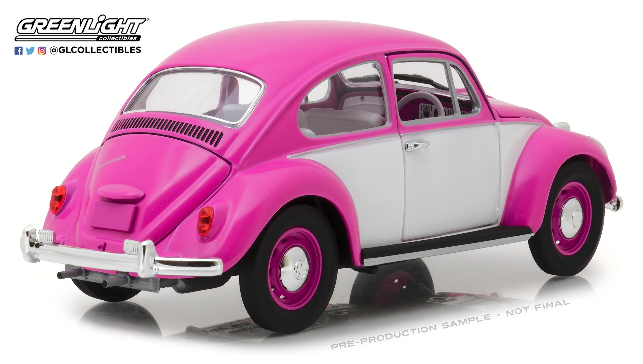 GreenLight 1/18 Volkswagen Beetle Right-Hand Drive Pink 13512