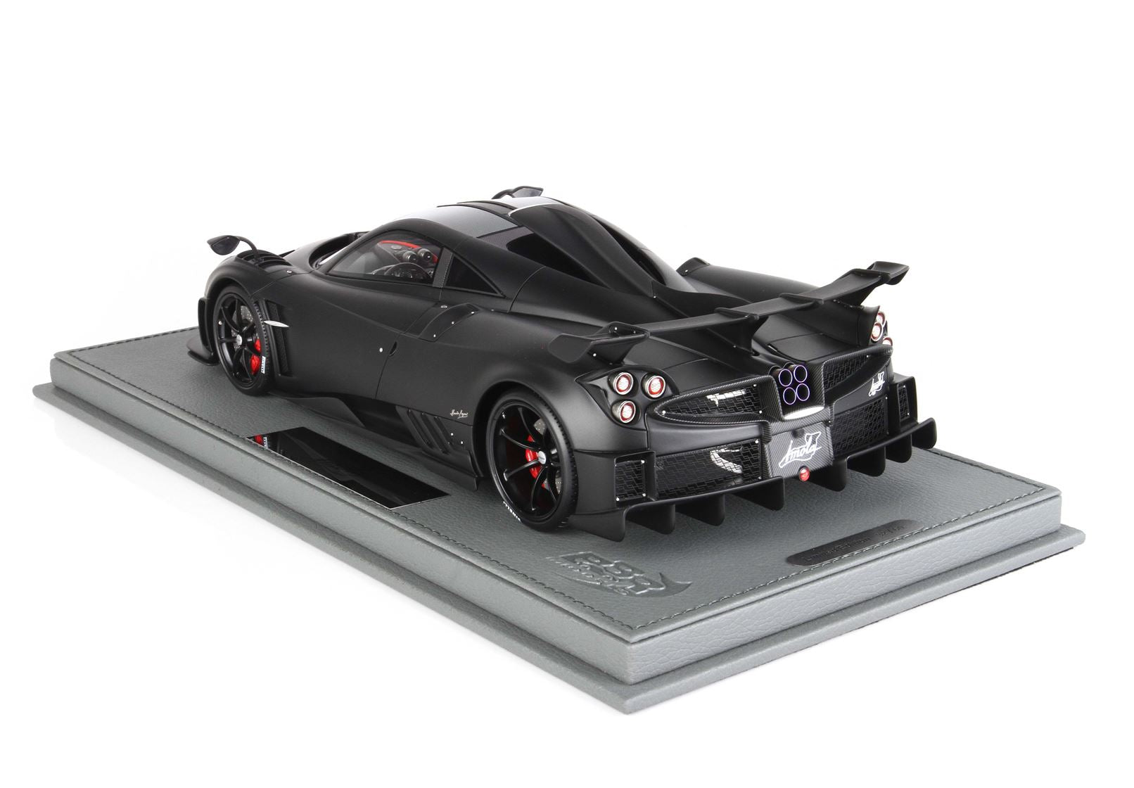 Pagani Imola - matte black - 1:18