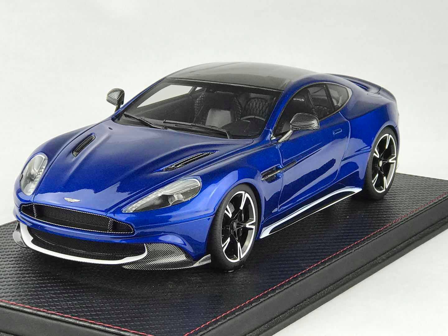 Frontiart AvanStyle 1:18 Aston Martin Vanquish S Blue AS018-50/10