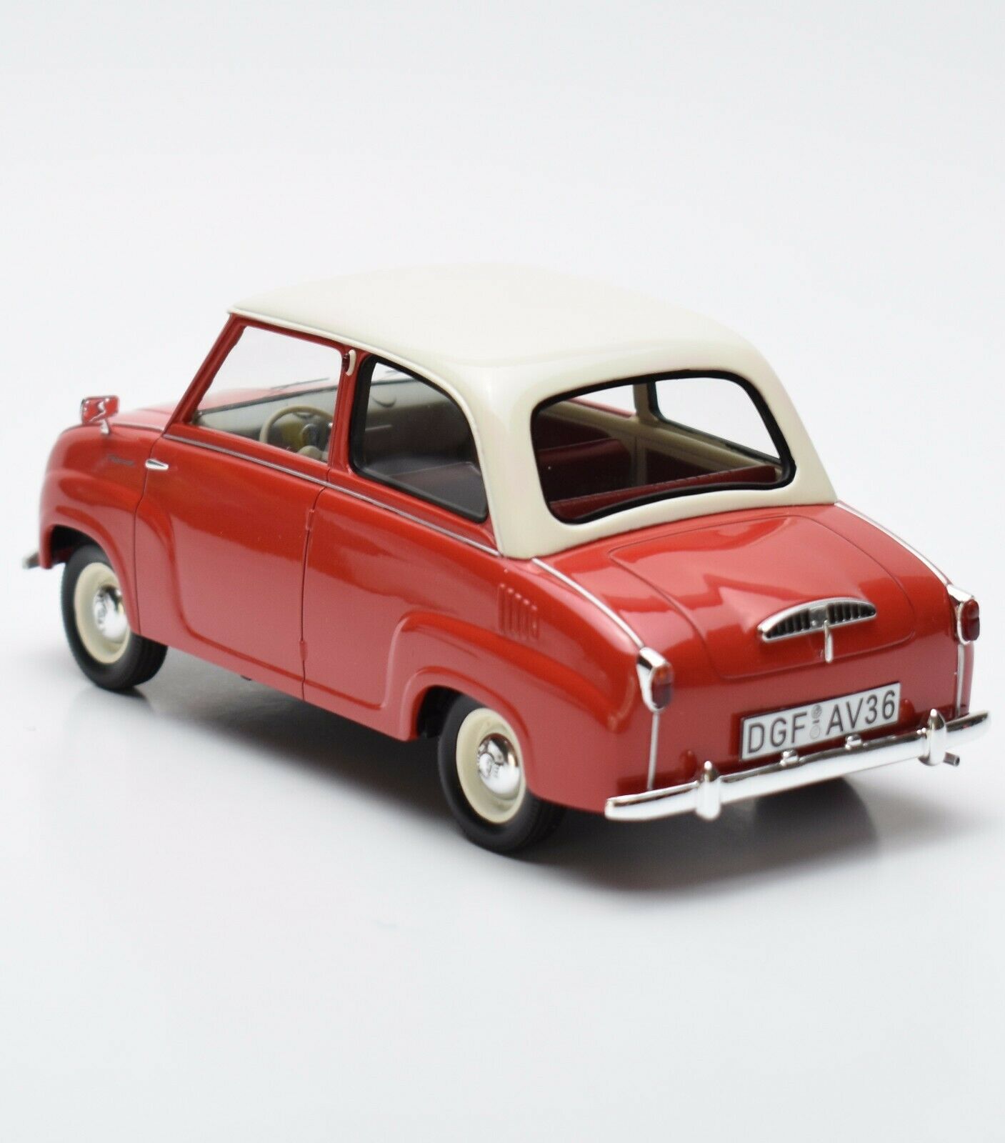 Schuco 1:18 Goggomobil Limousine Red 450009700