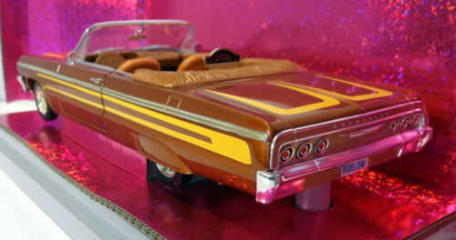 1:18 Ertl Chevy Impala Lowrider '64 Convertible
