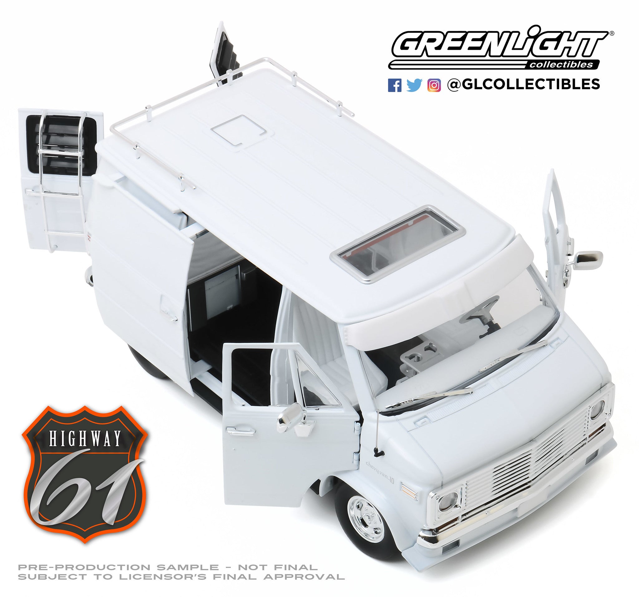 Highway 61 1:18 1976 Chevrolet G-Series Van - White HWY-18023