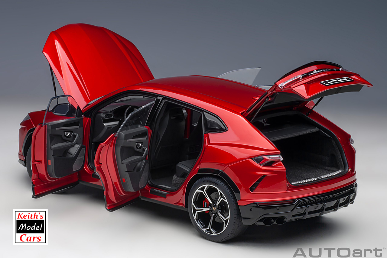 [1/18 Scale] Lamborghini Urus in Rosso Efesto by AUTOart Models