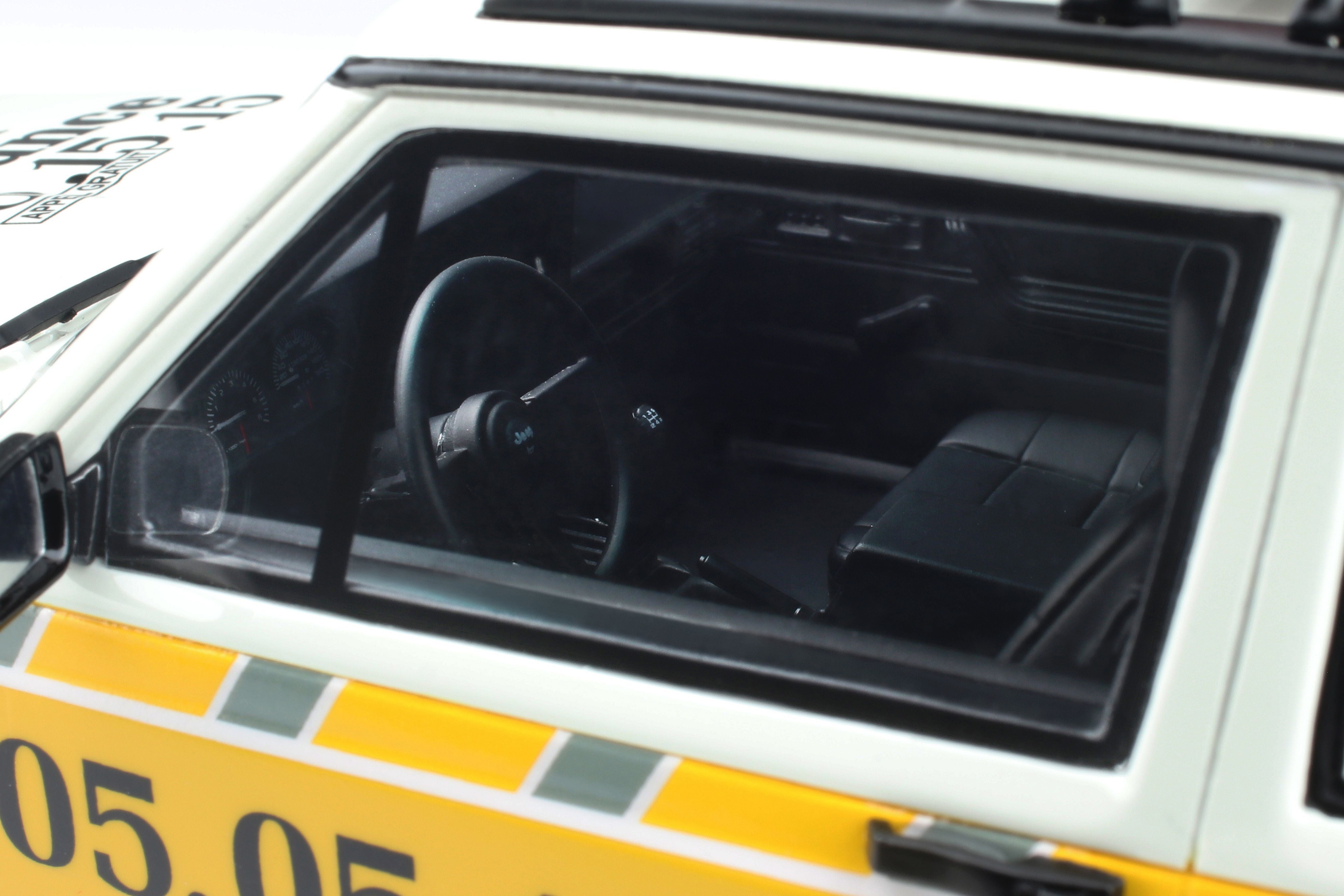 OTTO 1:18 Jeep Cherokee Renault Assistance 1989 OT939